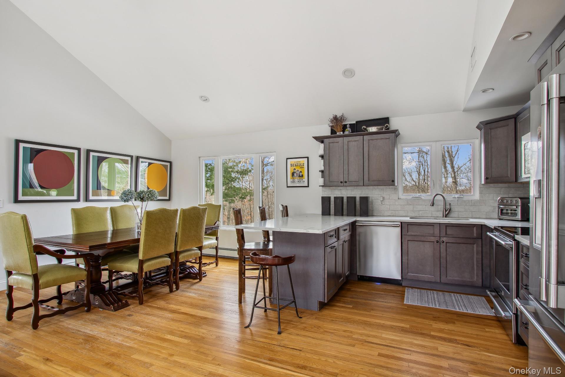 #3 photo, 30 Squires Boulevard, Hampton Bays , NY 11946