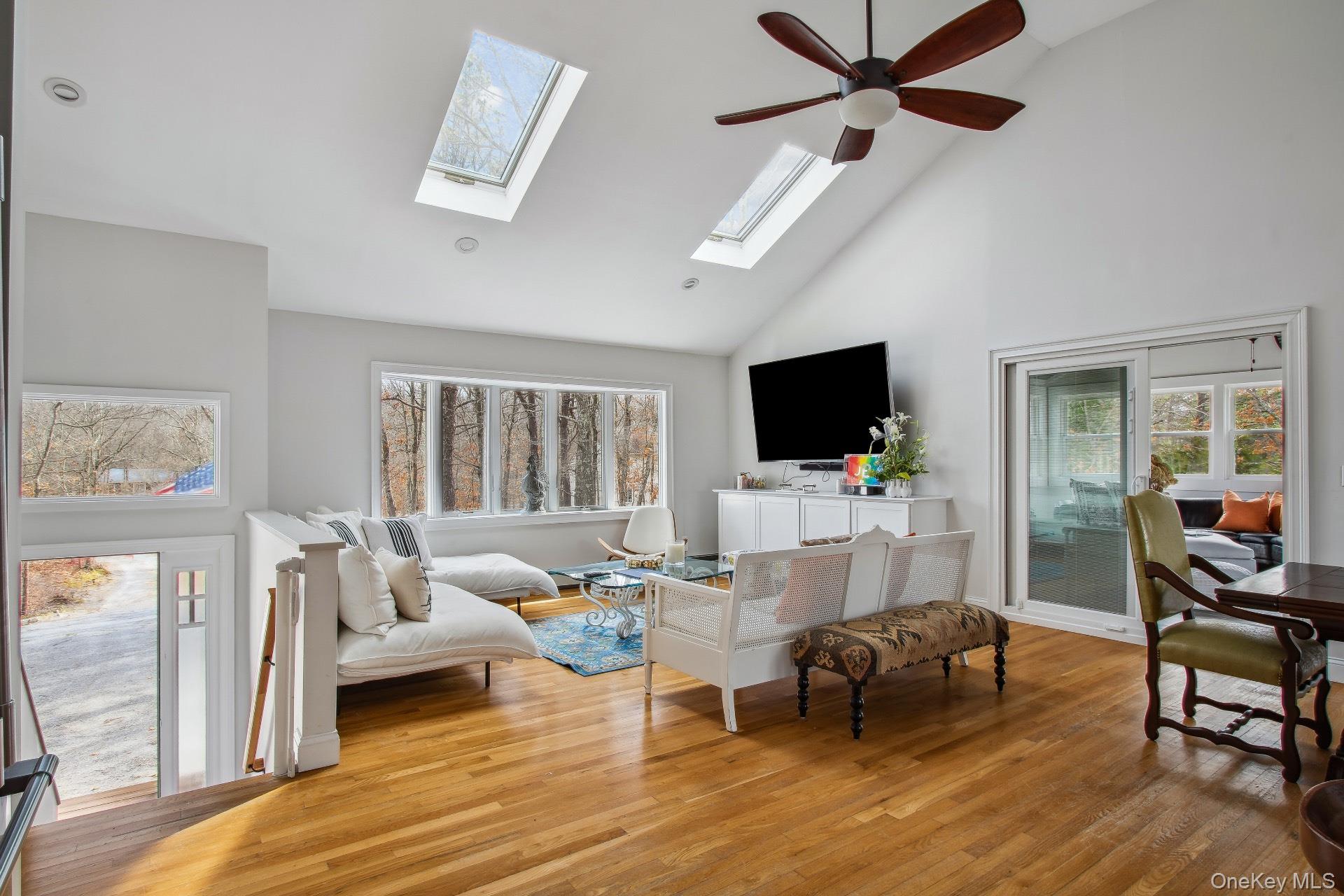 #4 photo, 30 Squires Boulevard, Hampton Bays , NY 11946