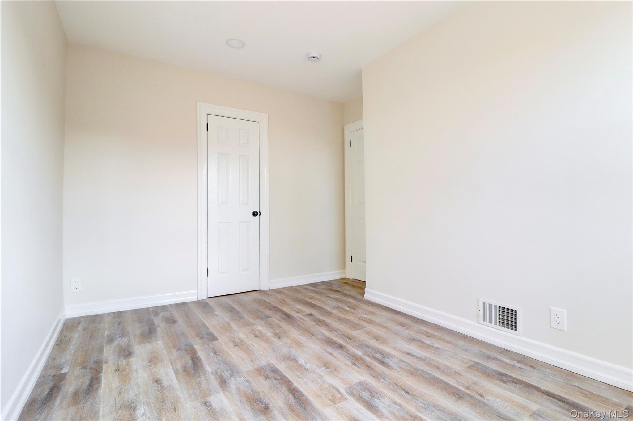 #18 photo, 623 159th Street, Whitestone , NY 11357