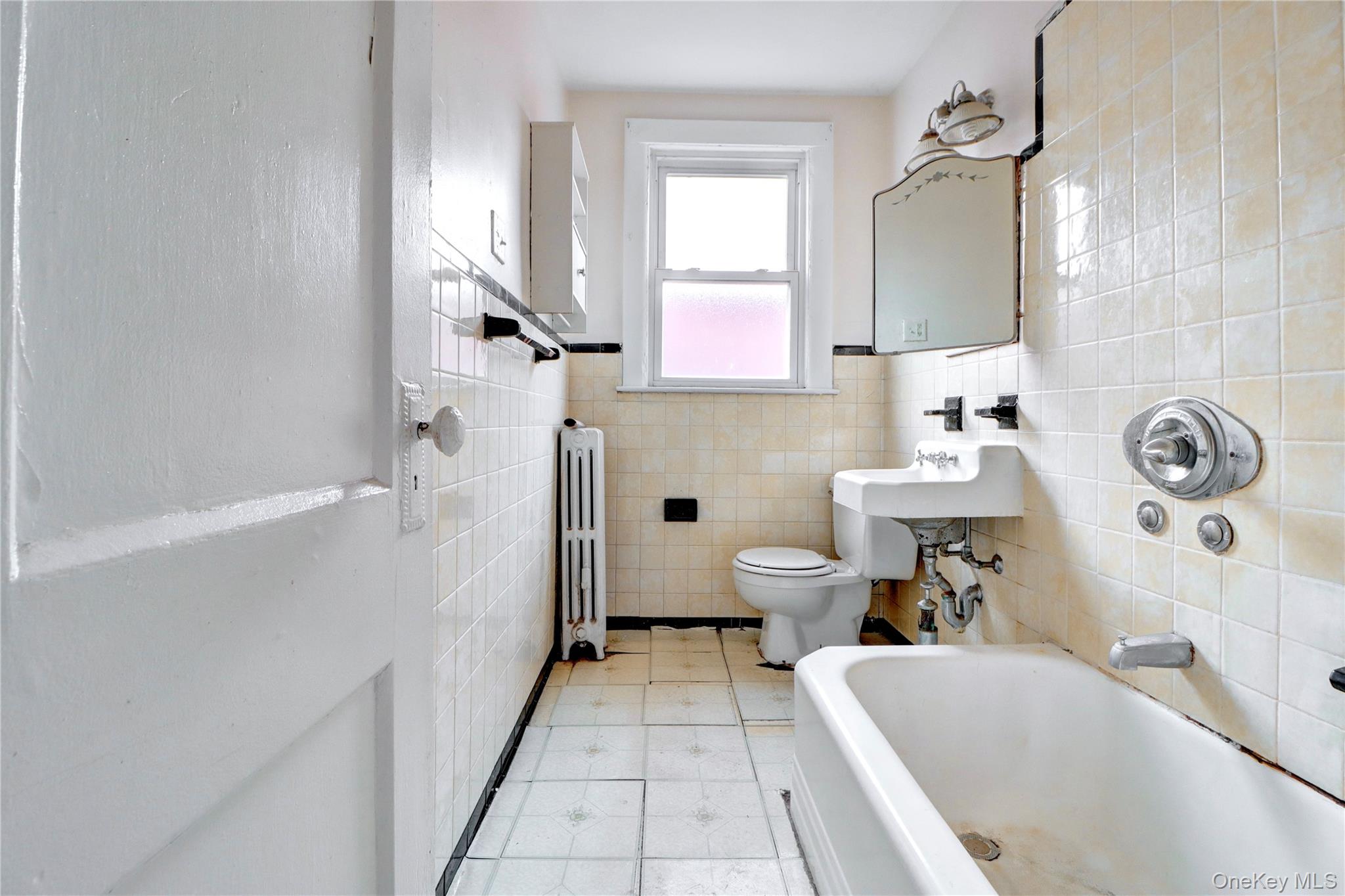 #8 photo, 69-15 69th Place, 皇后区 Glendale , NY 11385