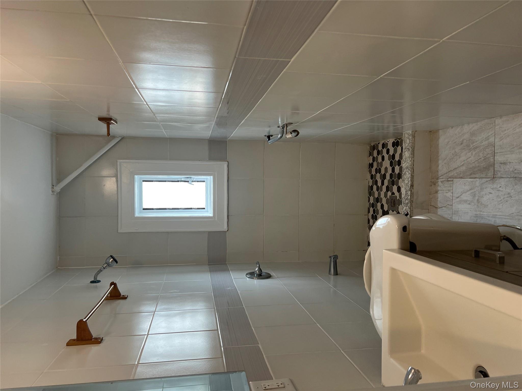 #13 photo, 150-44 87th Road, Куинс ‖ Briarwood , NY 11432