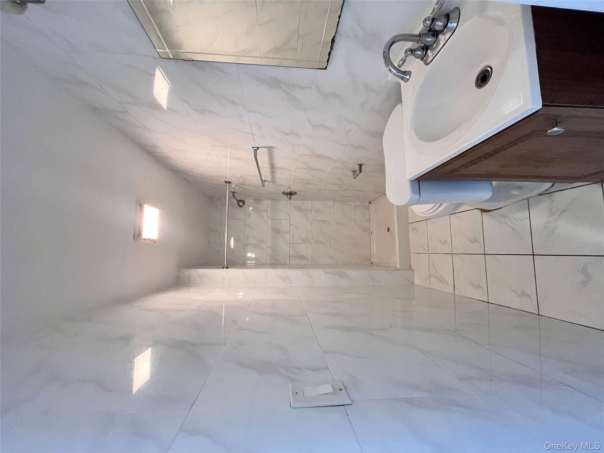 #14 photo, 150-44 87th Road, Куинс ‖ Briarwood , NY 11432