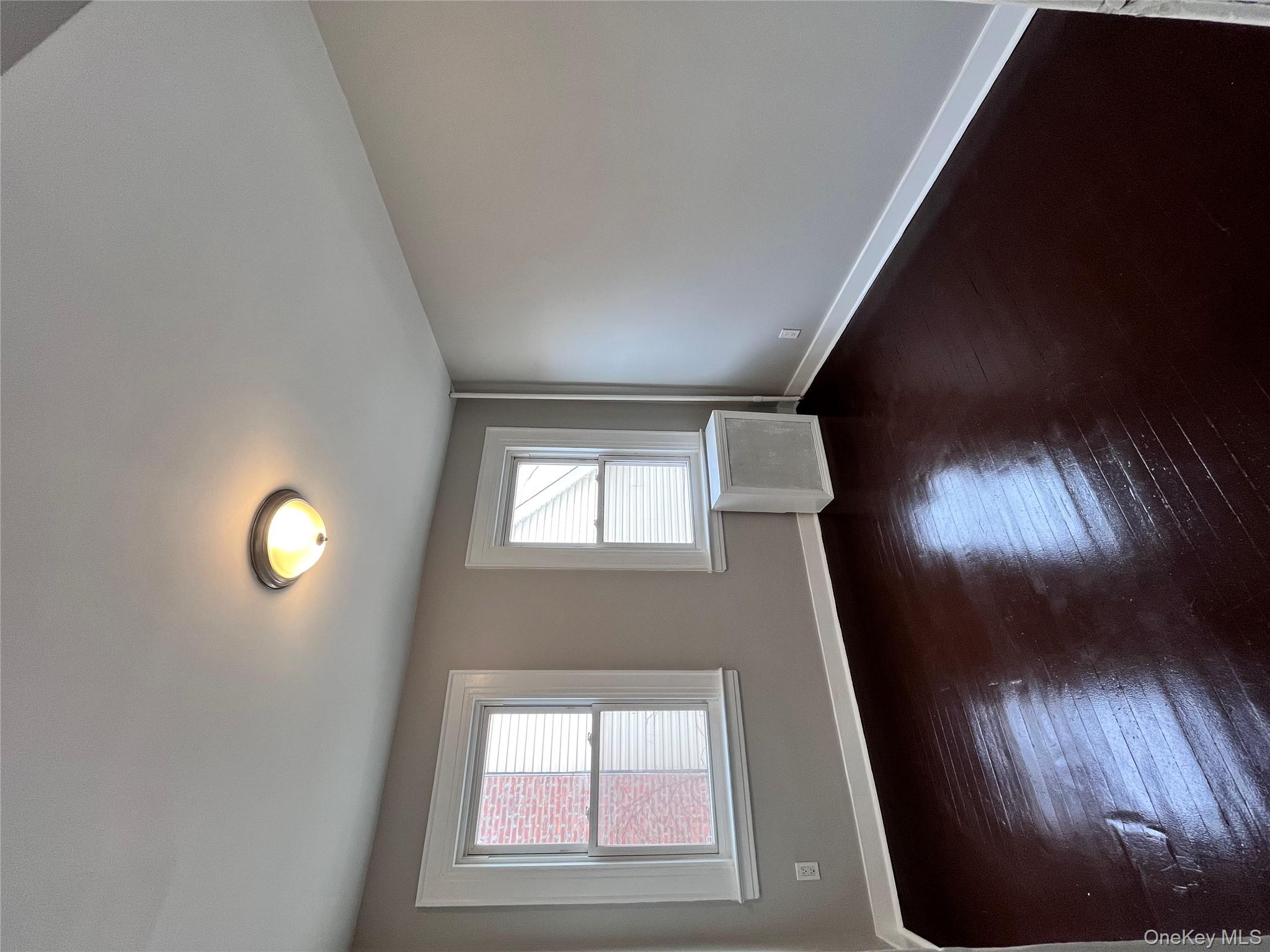 #18 photo, 150-44 87th Road, Куинс ‖ Briarwood , NY 11432