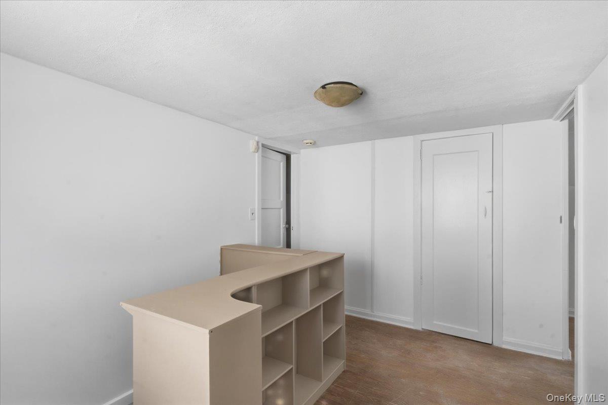 #18 photo, 115-11 Parkway Drive, מחוז נסאו Elmont , NY 11003