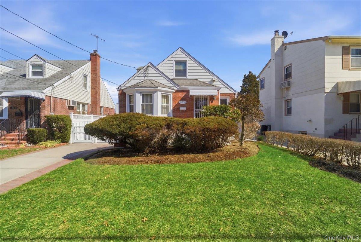 #2 photo, 115-11 Parkway Drive, מחוז נסאו Elmont , NY 11003