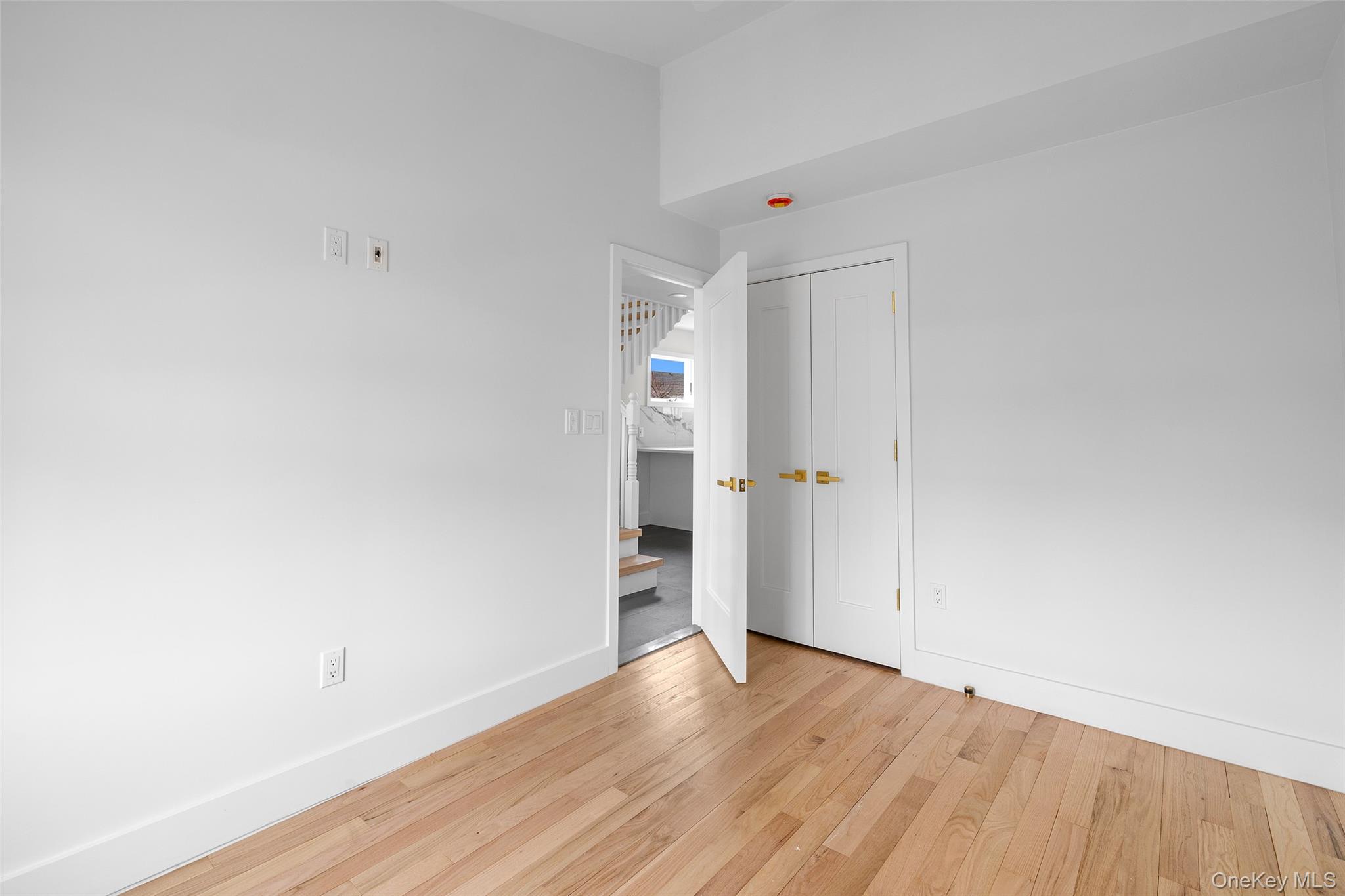 #14 photo, 36 Kildare Road, Island Park , NY 11558