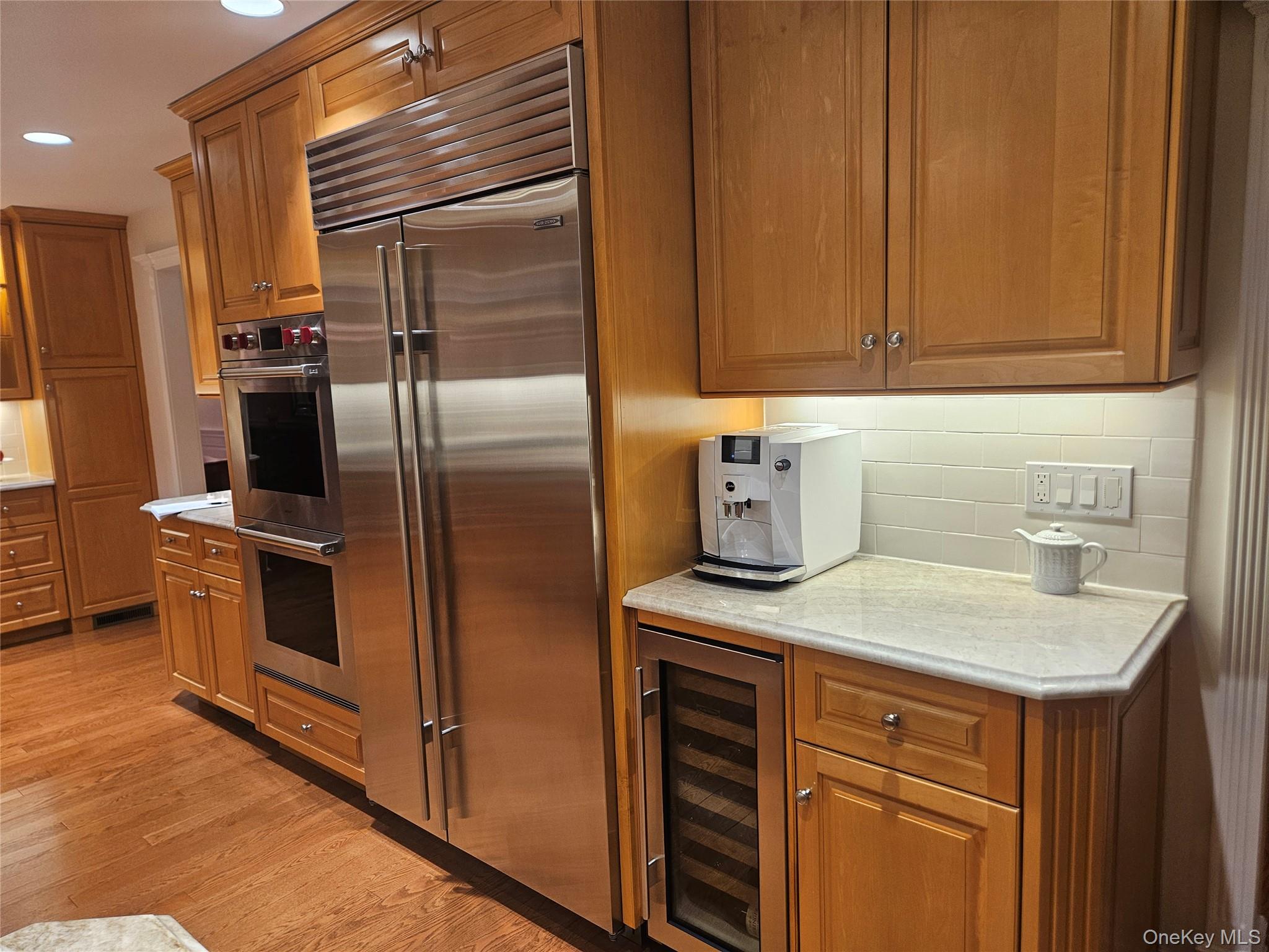 #11 photo, 1 Northwood Court, नासाउ काउंटी Woodbury , NY 11797