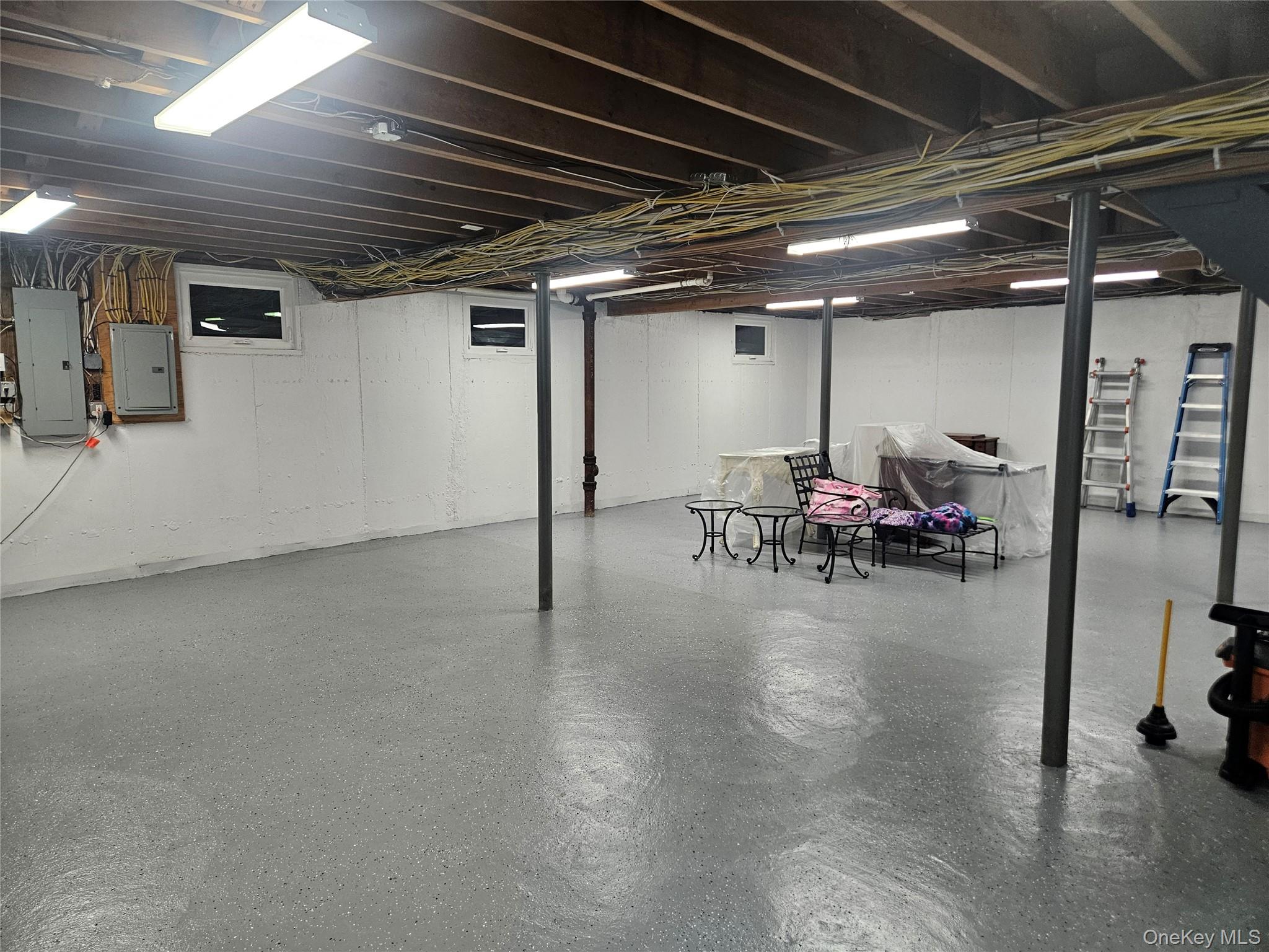 #19 photo, 1 Northwood Court, नासाउ काउंटी Woodbury , NY 11797