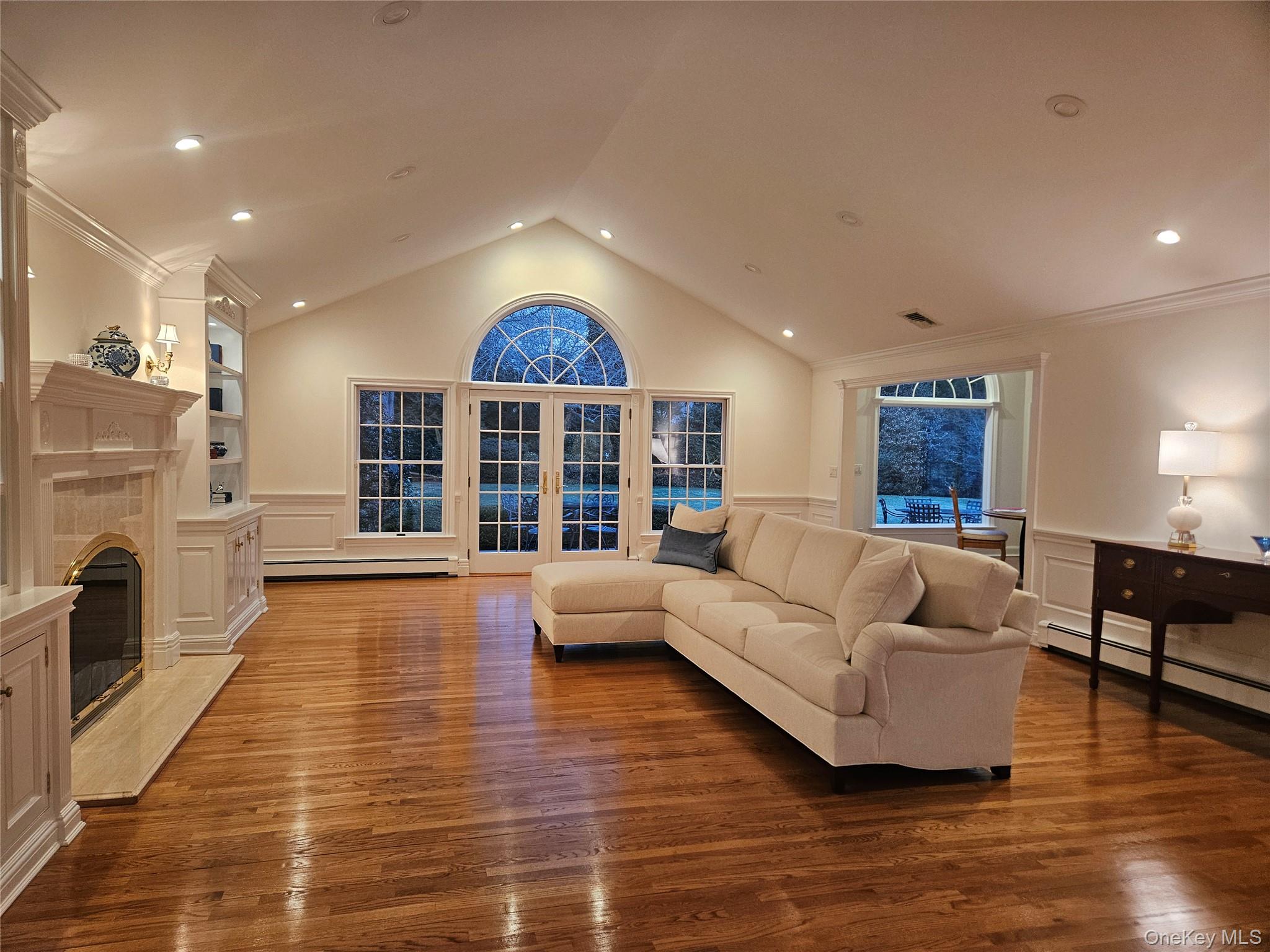 #3 photo, 1 Northwood Court, नासाउ काउंटी Woodbury , NY 11797