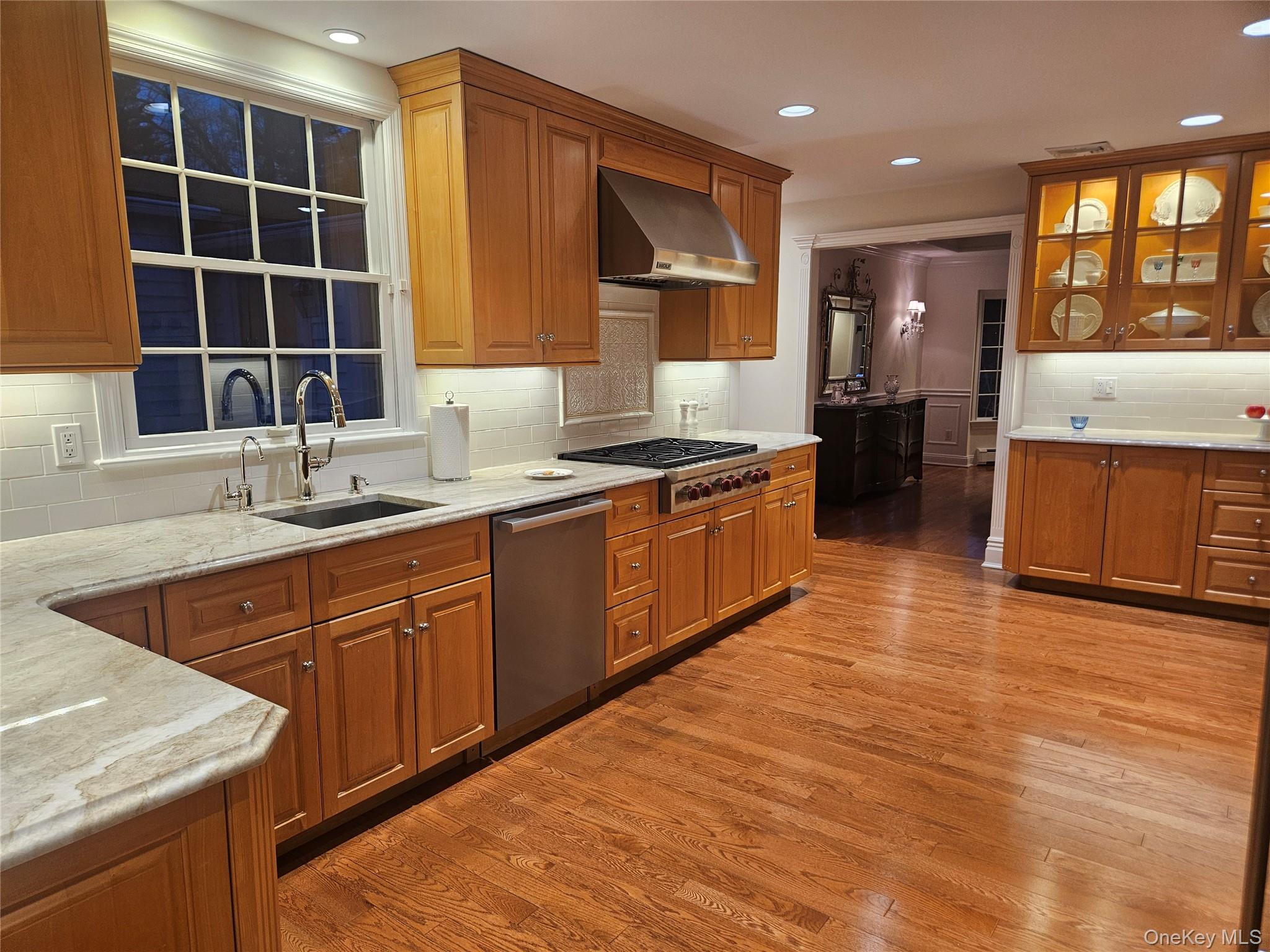 #6 photo, 1 Northwood Court, नासाउ काउंटी Woodbury , NY 11797