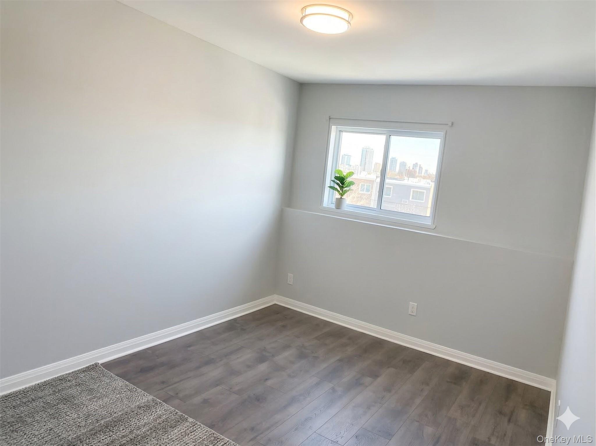 #6 photo, 4216 E Tremont Avenue, Bronx , NY 10465