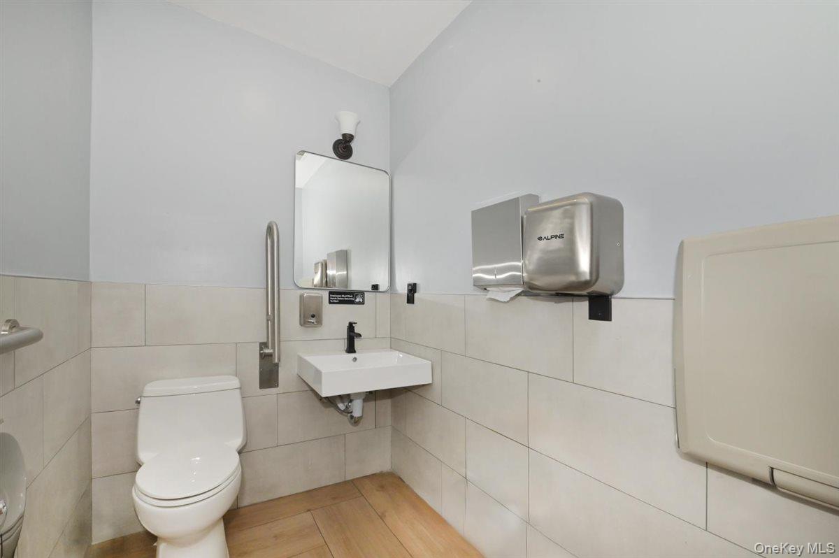 #19 photo, 31 S Middle Neck Road, ग्रेट नेक Great Neck , NY 11021