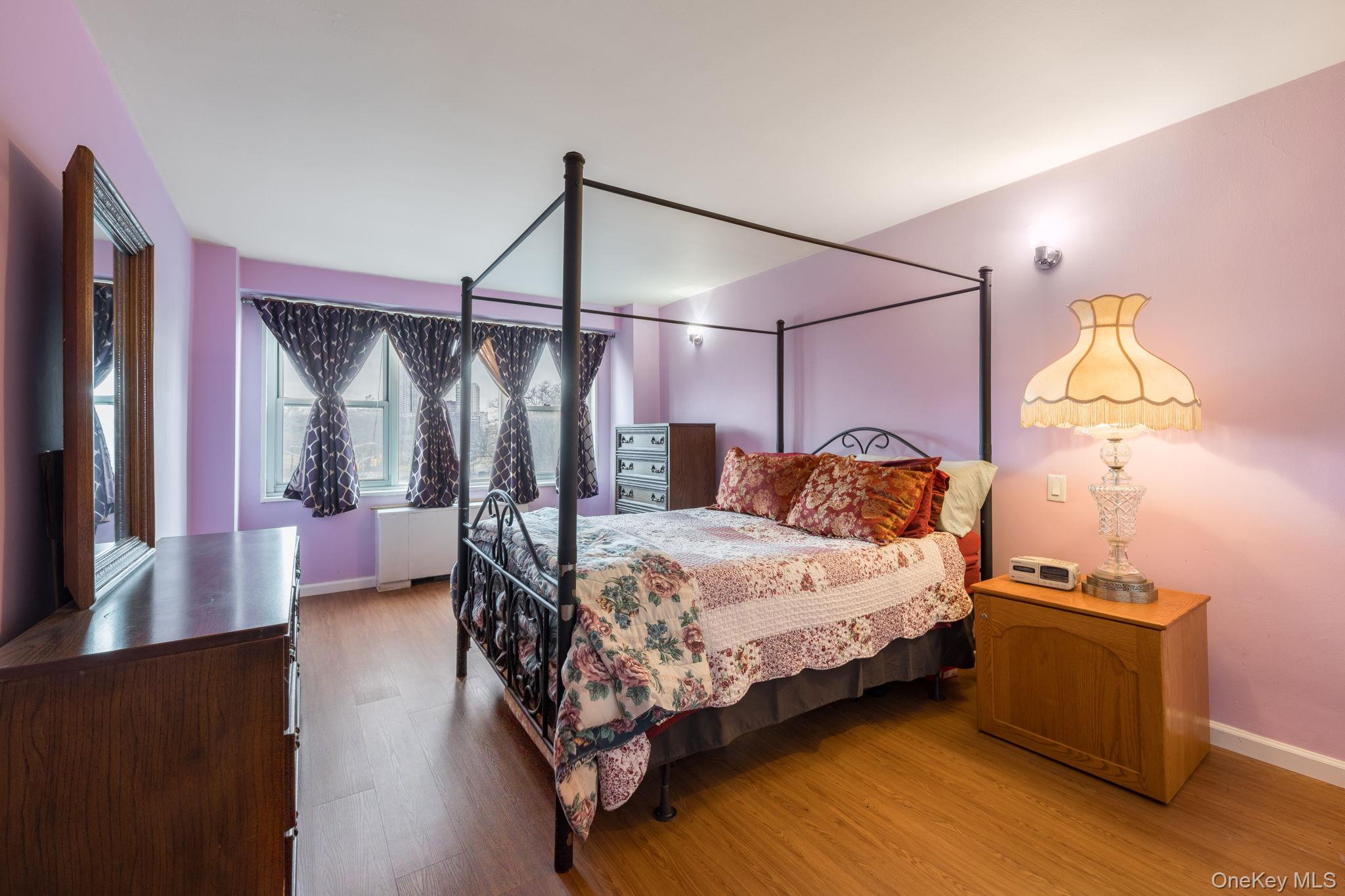 #11 photo, 85-15 Main Street, कुईंस Briarwood , NY 11435