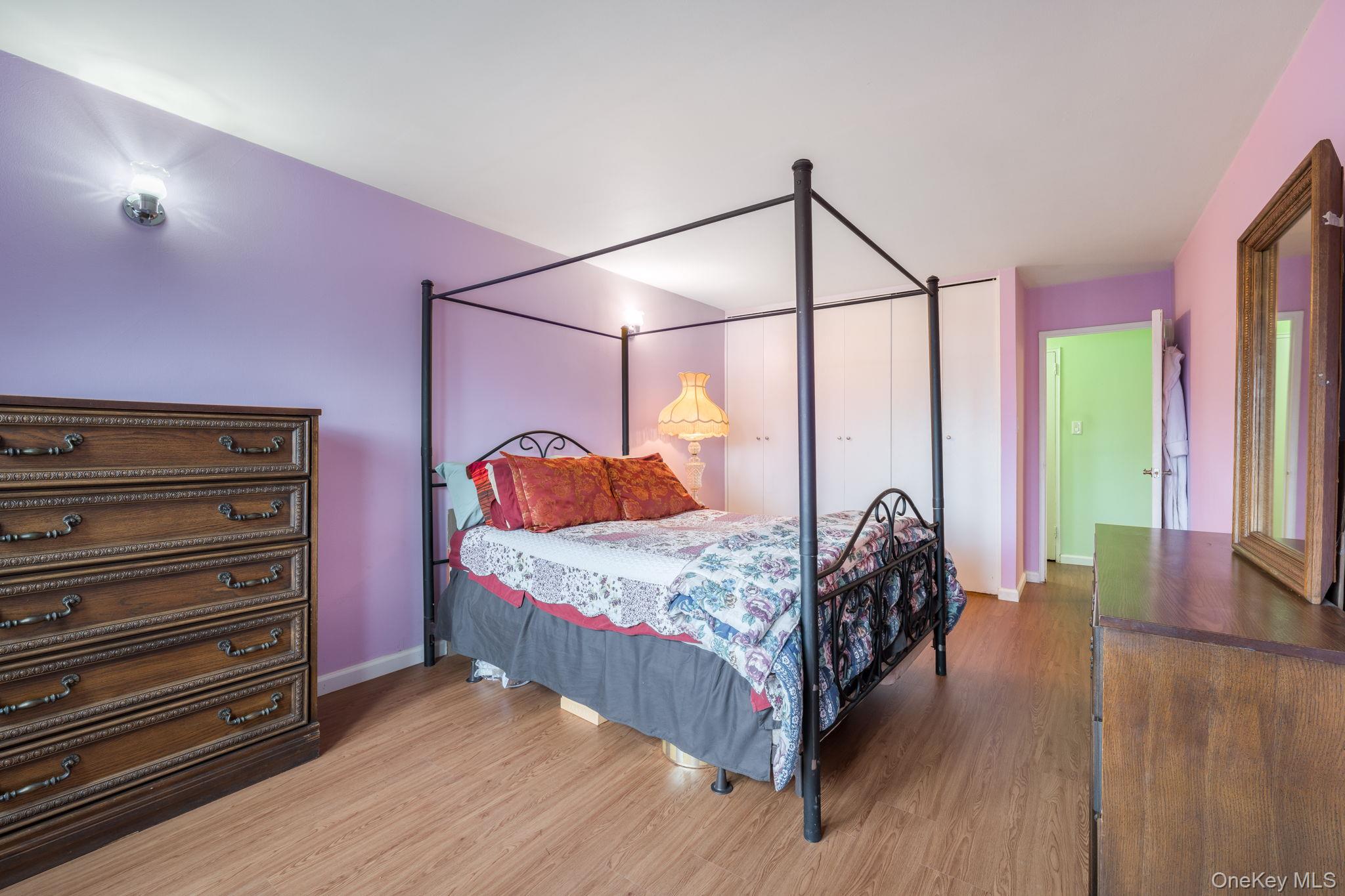 #12 photo, 85-15 Main Street, कुईंस Briarwood , NY 11435