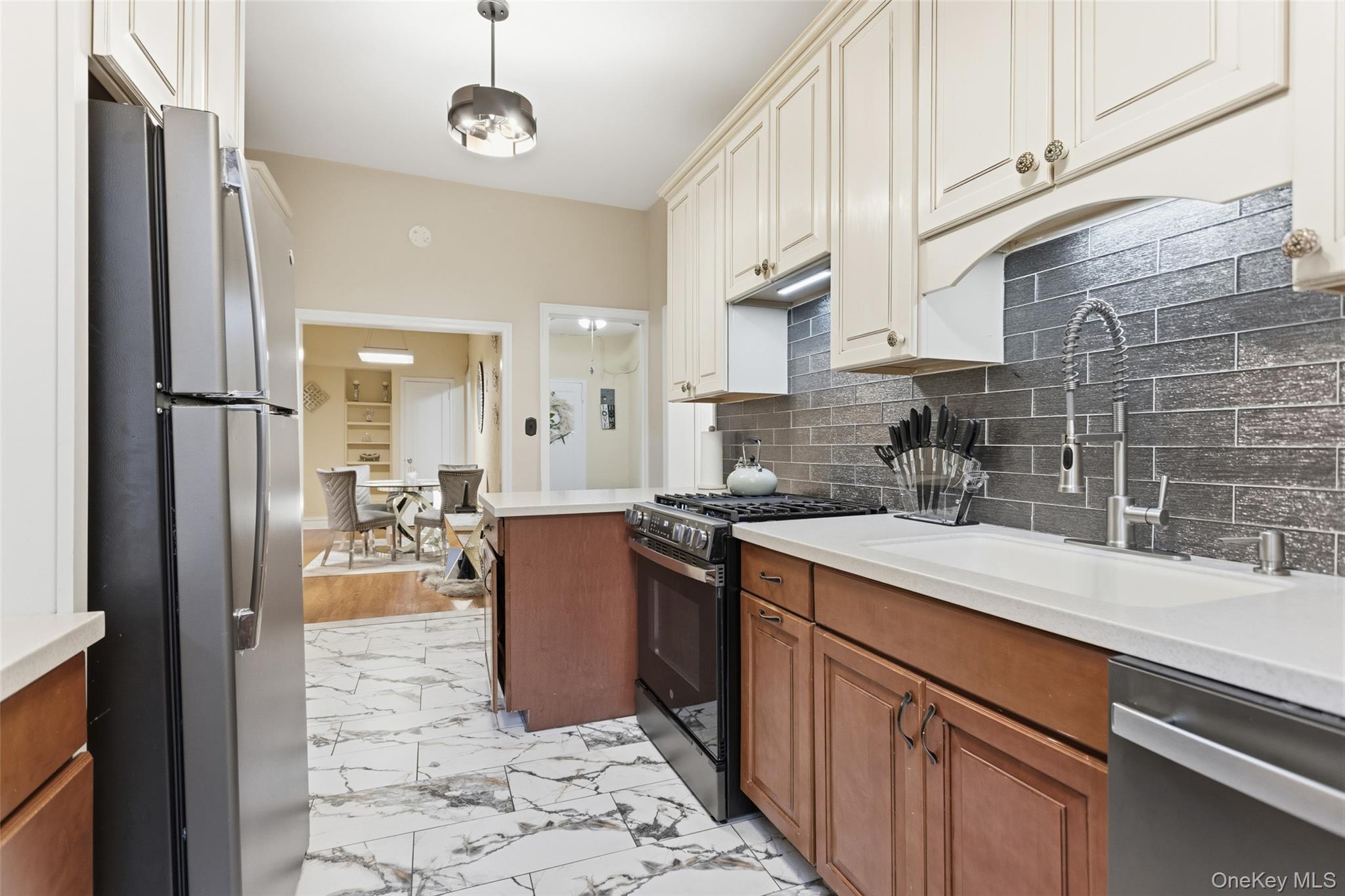 #3 photo, 30 Clinton Place, 纽约州 New Rochelle , NY 10801