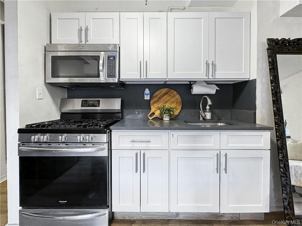 #4 photo, 10 Franklin Avenue, White Plains , NY 10601