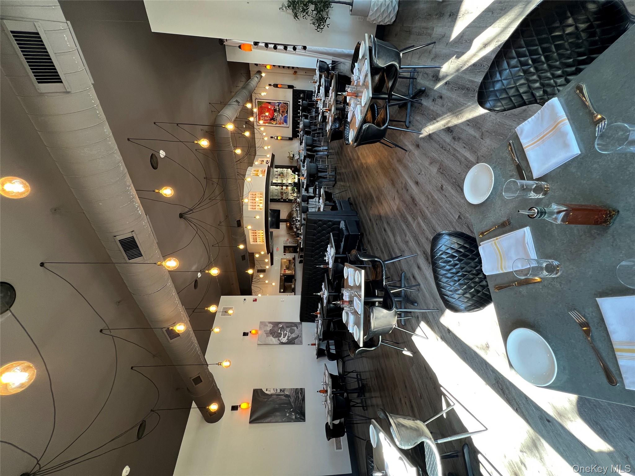 #7 photo, 1083 US Route 9, Fishkill , NY 12524