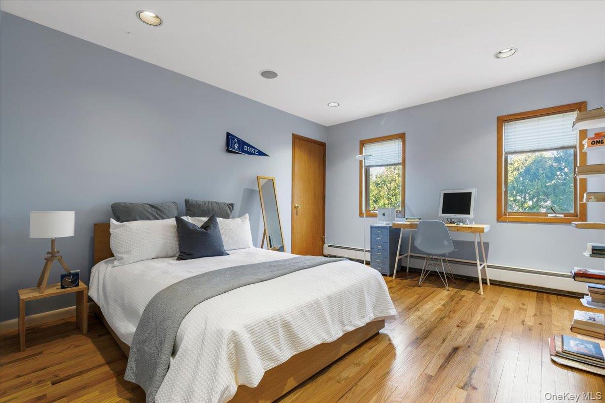 #20 photo, 174 Lawrence Avenue, Eastchester , NY 10709