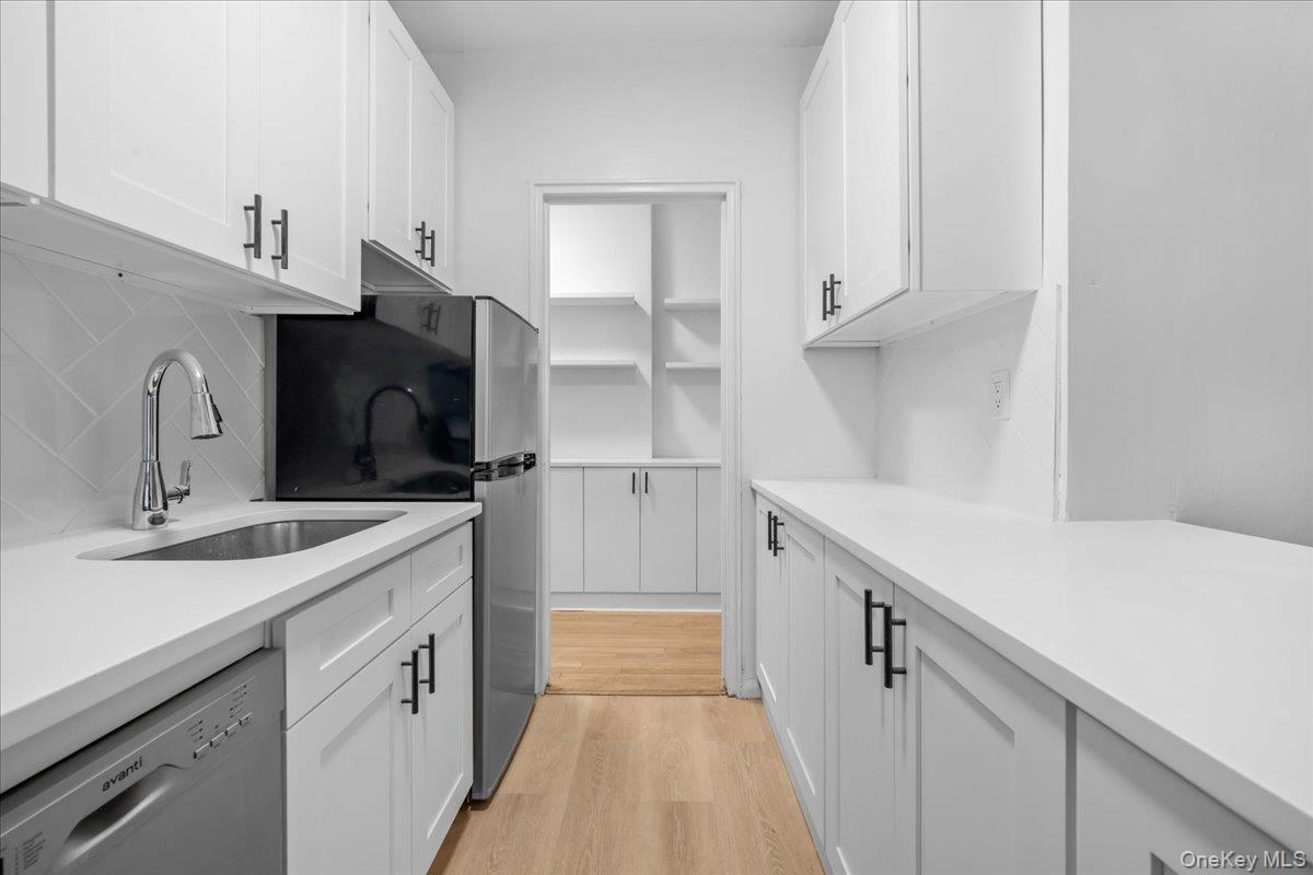 #7 photo, 3810 Greystone Avenue, Bronx , NY 10463