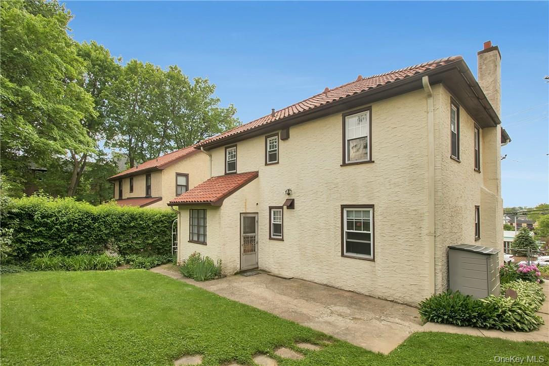 #10 photo, 14 Oakridge Place, Eastchester , NY 10709