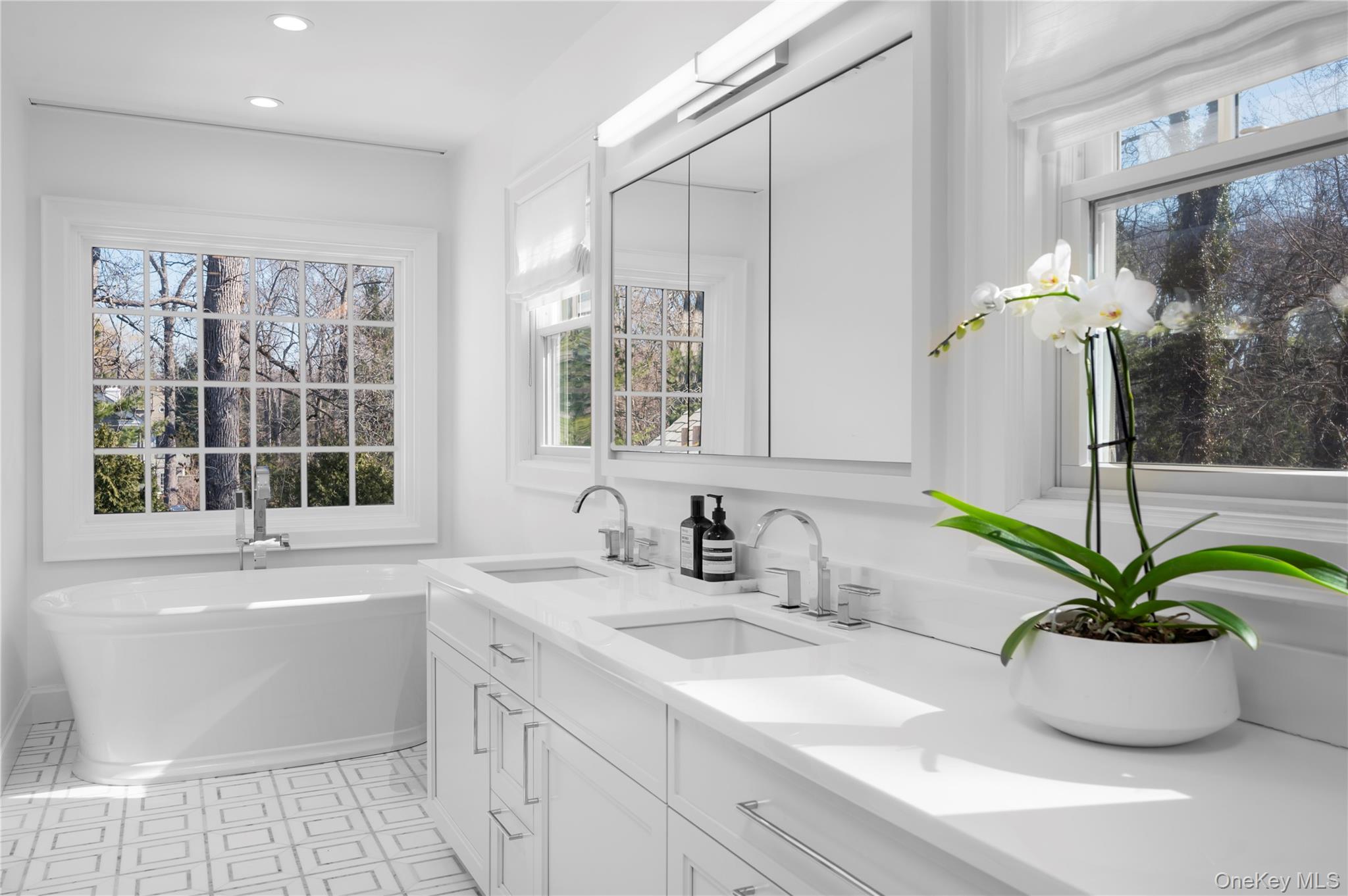 #10 photo, 151 Griffen Avenue, Scarsdale , NY 10583