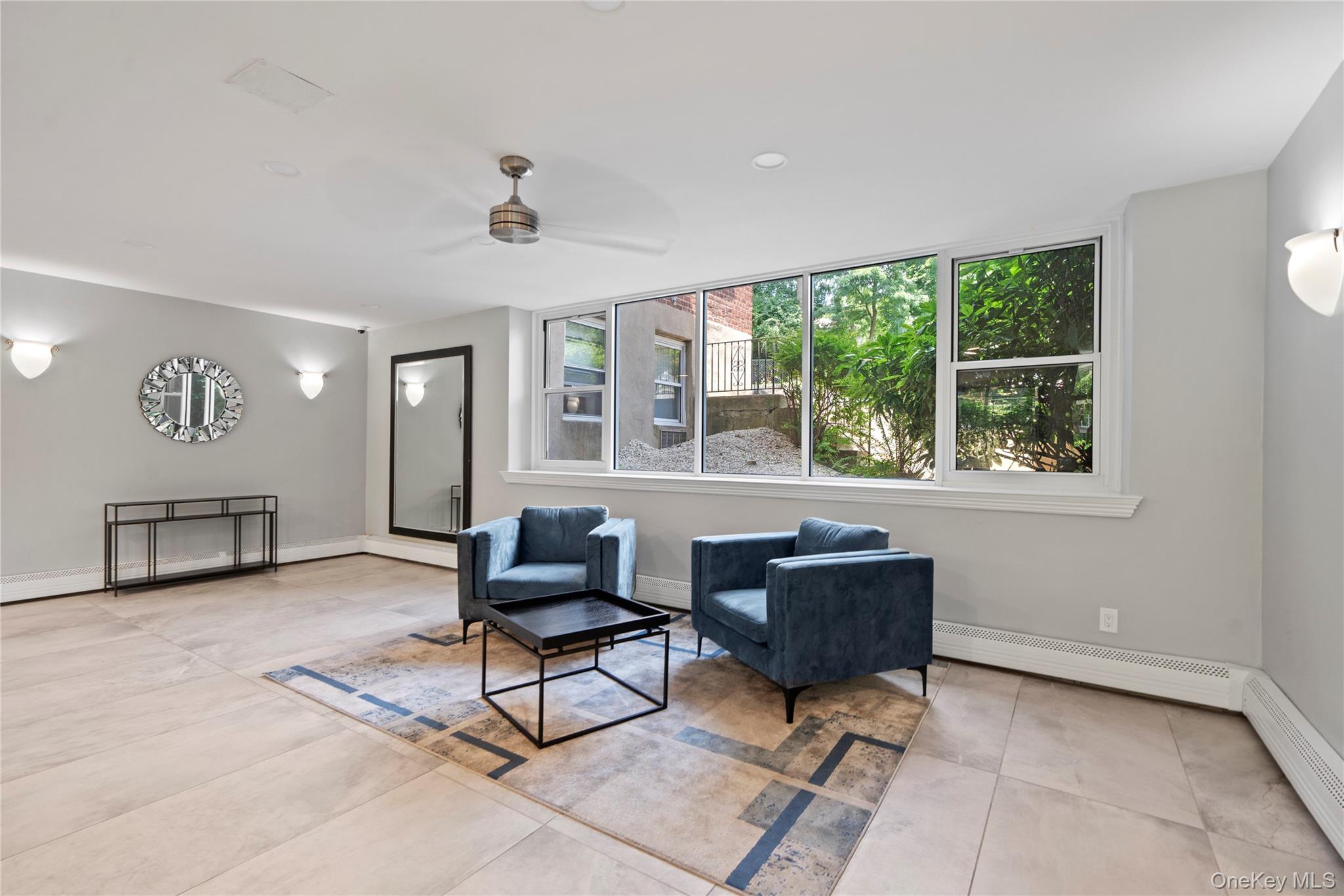 #4 photo, 185 South Midddle Neck Road, ناسو Great Neck , NY 11021