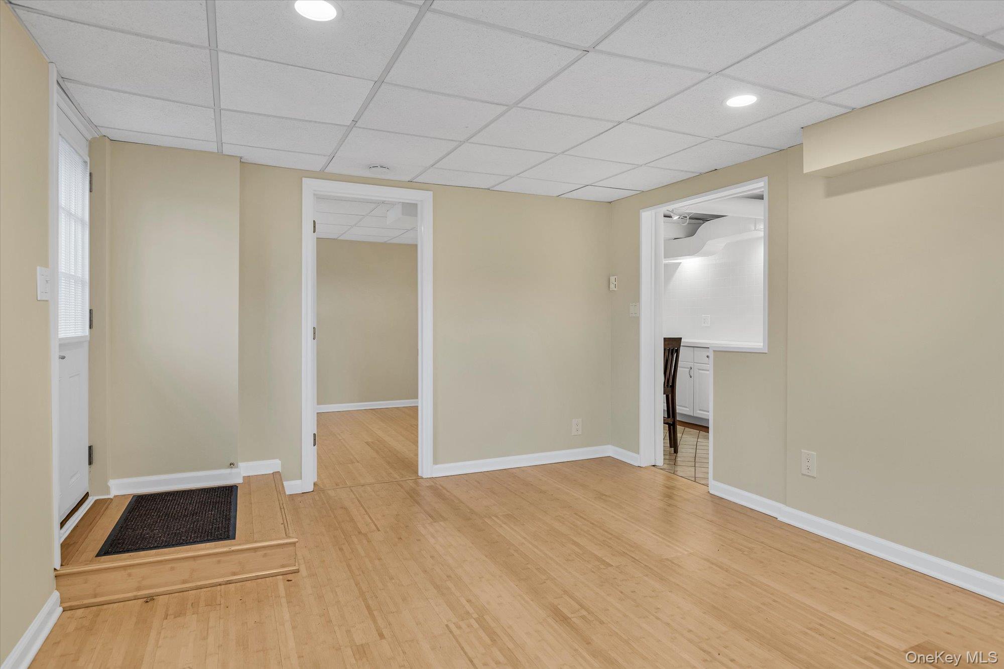 #4 photo, 11 Doris Court, Northport , NY 11768