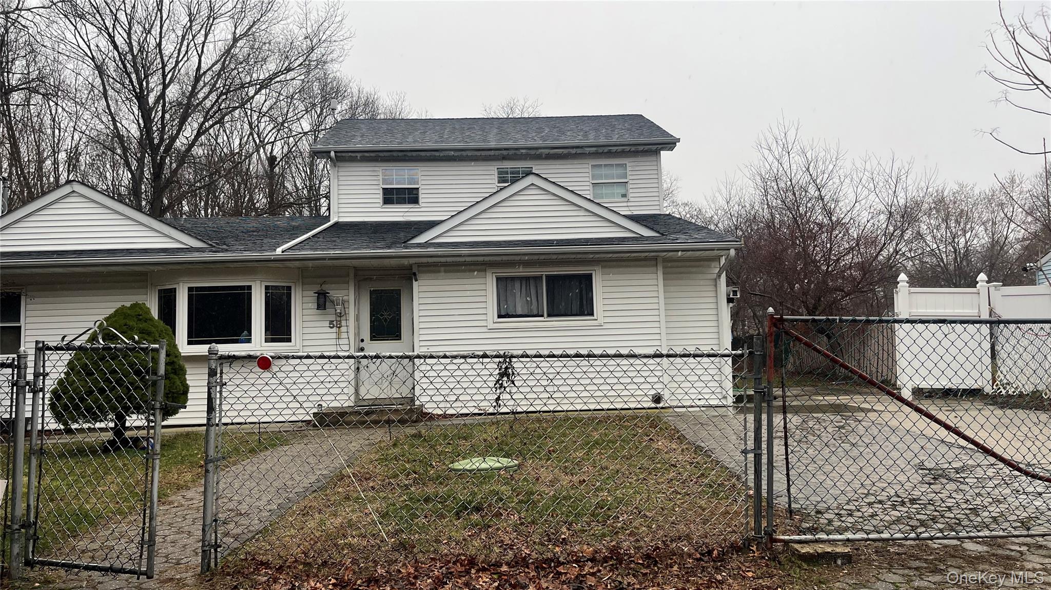 #1 photo, 58 Brook Avenue, سوفولك Wyandanch , NY 11798