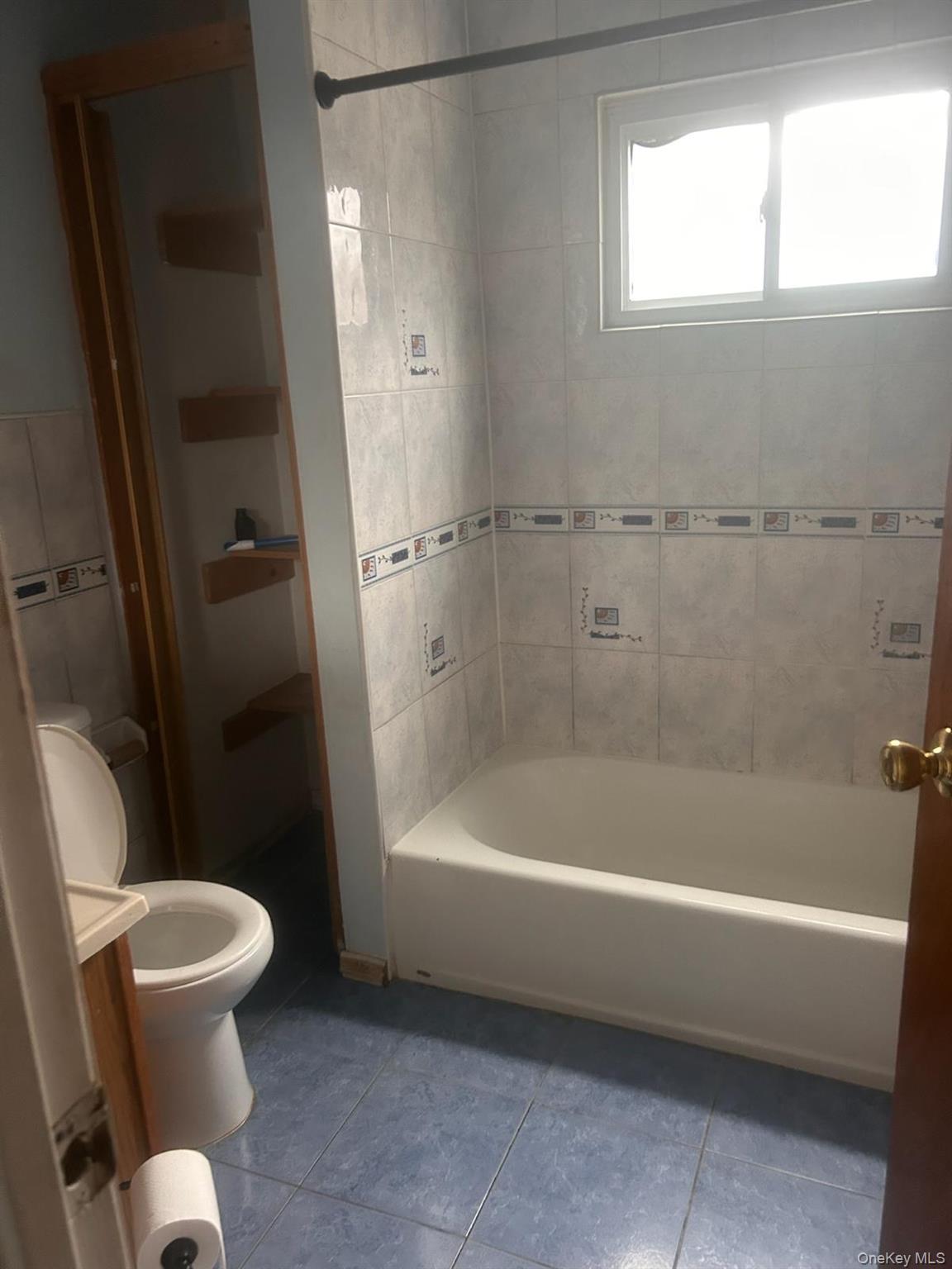 #3 photo, 58 Brook Avenue, سوفولك Wyandanch , NY 11798