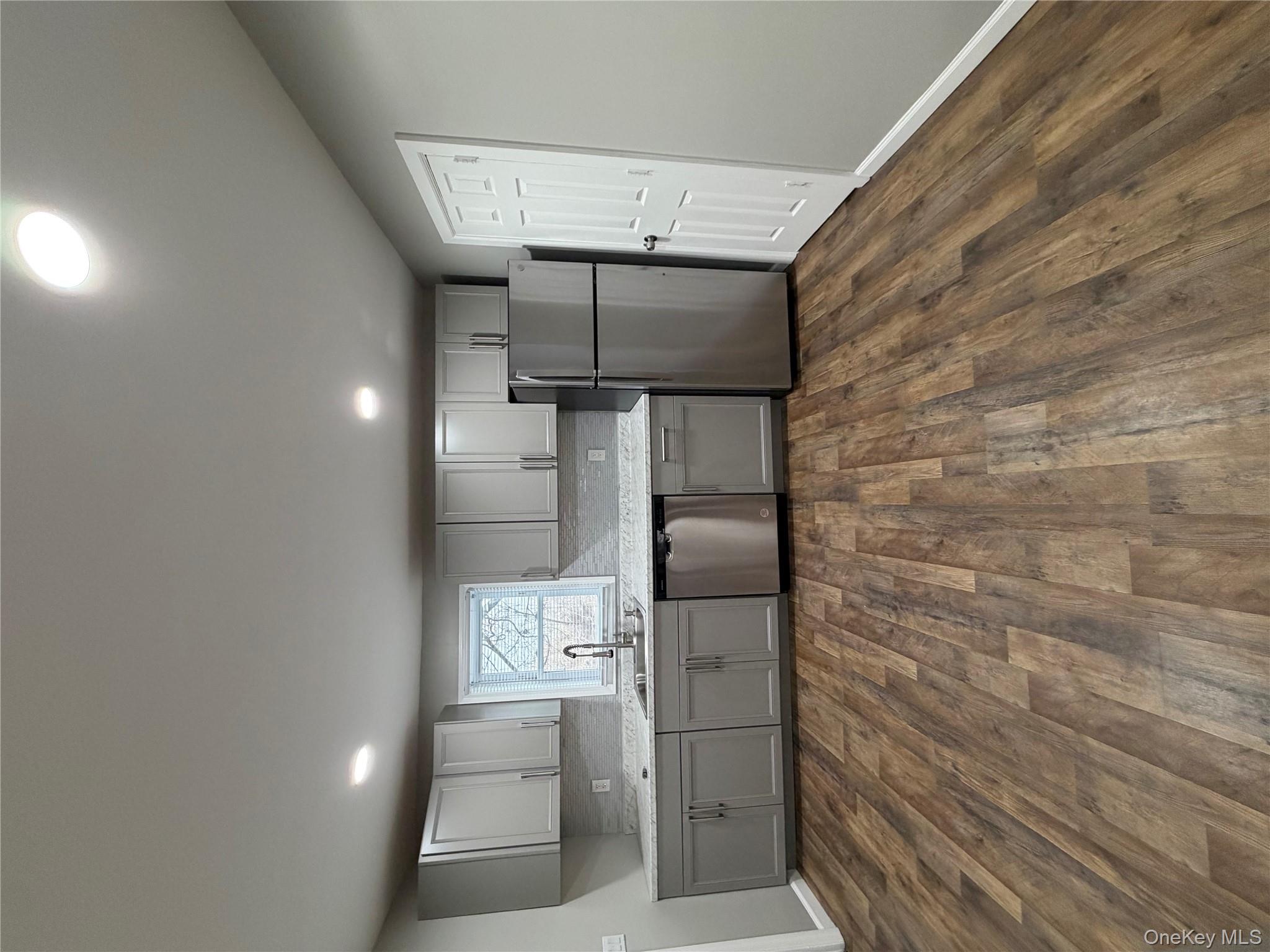 #2 photo, 11 Haab Avenue, سوفولك Babylon , NY 11702