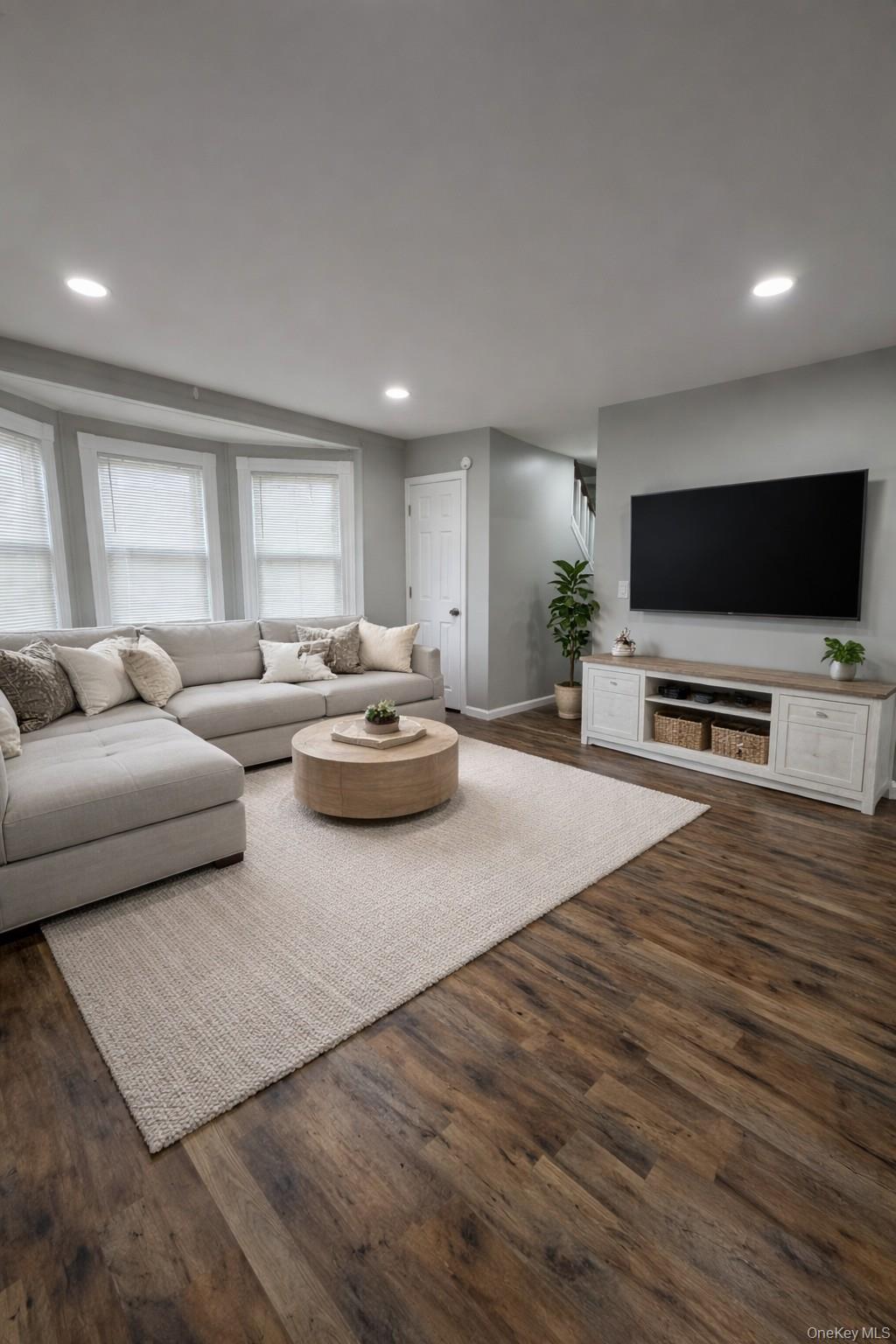 #4 photo, 11 Haab Avenue, سوفولك Babylon , NY 11702