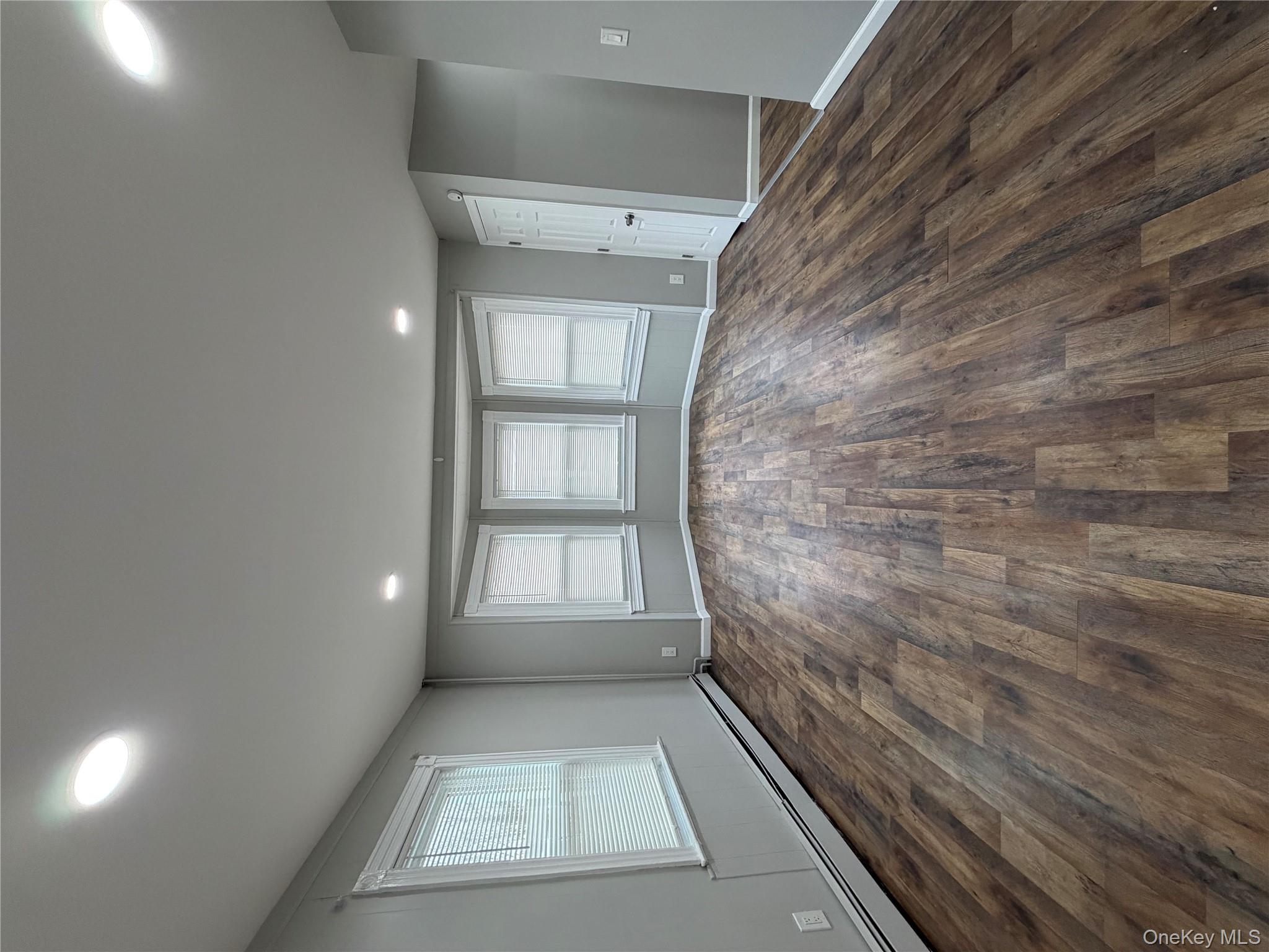 #5 photo, 11 Haab Avenue, سوفولك Babylon , NY 11702