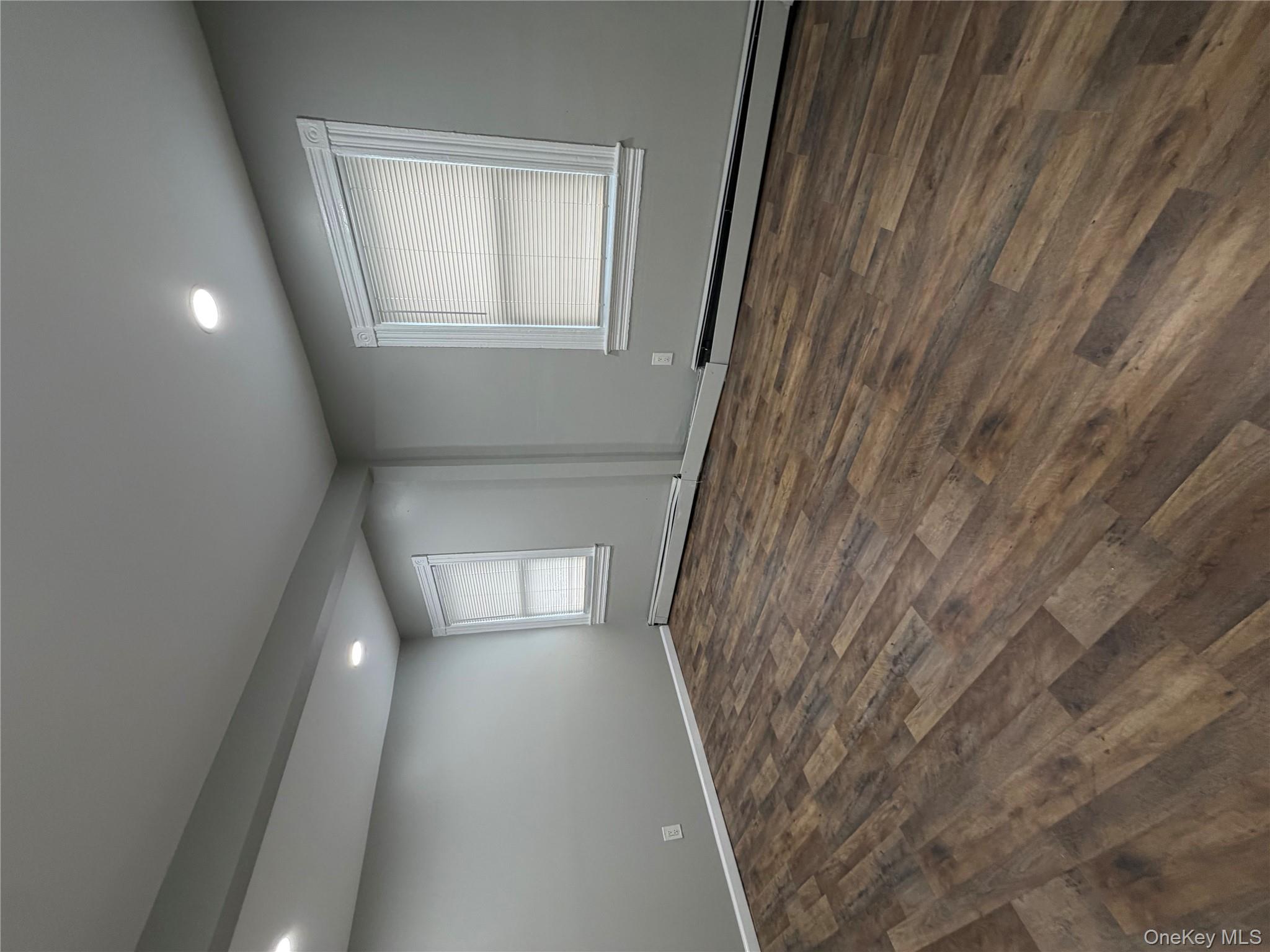 #9 photo, 11 Haab Avenue, سوفولك Babylon , NY 11702