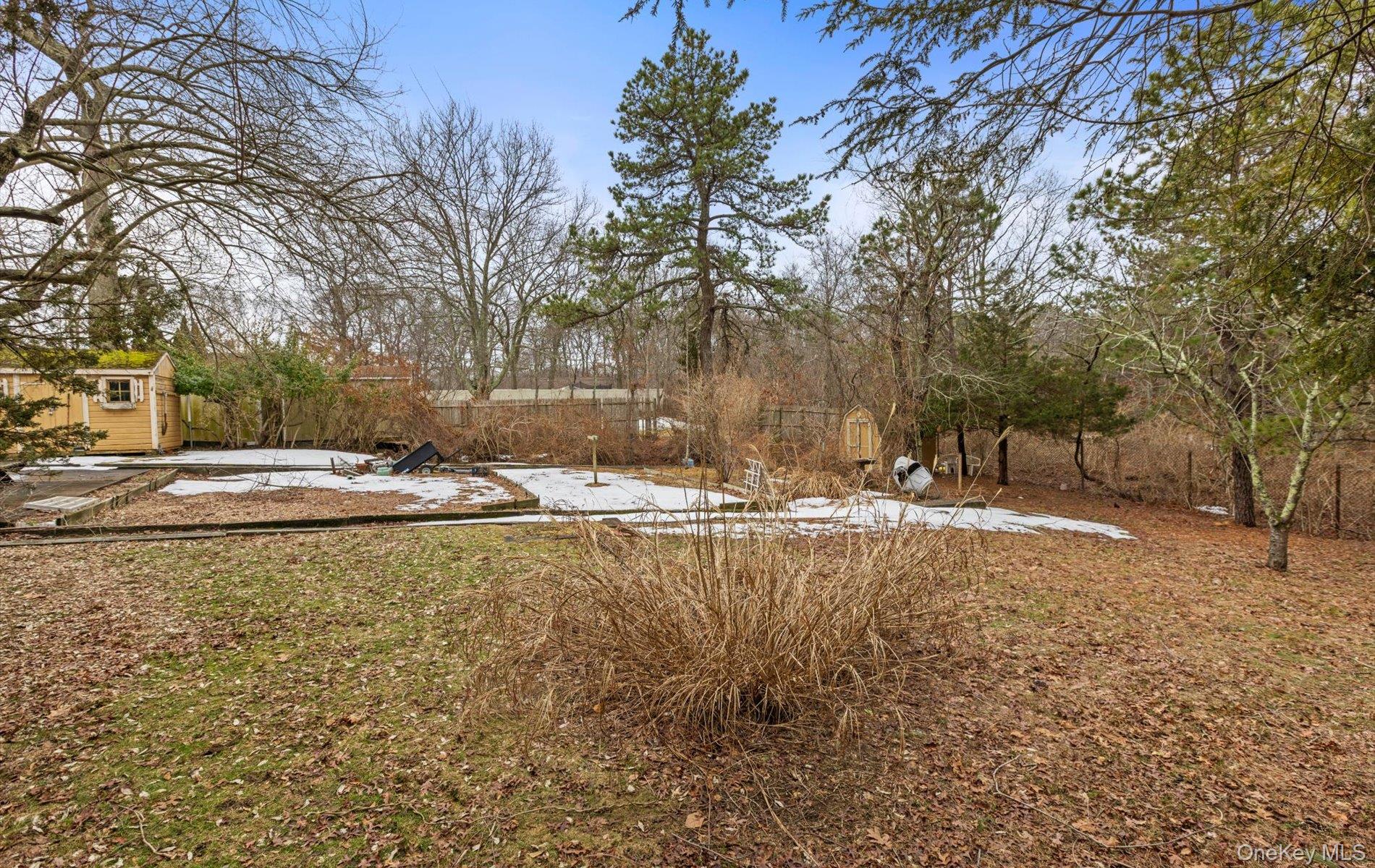 #19 photo, 902 Old Medford Avenue, سوفولك Medford , NY 11763