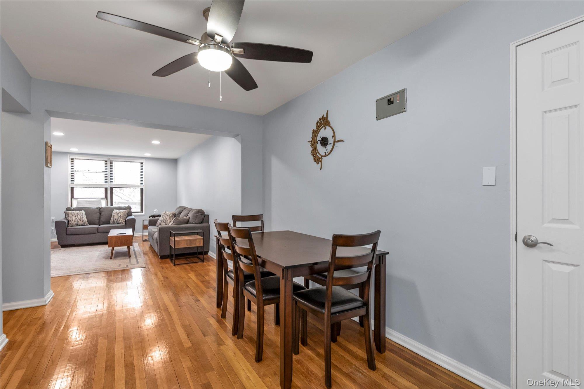 #8 photo, 83-75 Woodhaven Boulevard, Куинс ‖ Woodhaven , NY 11421