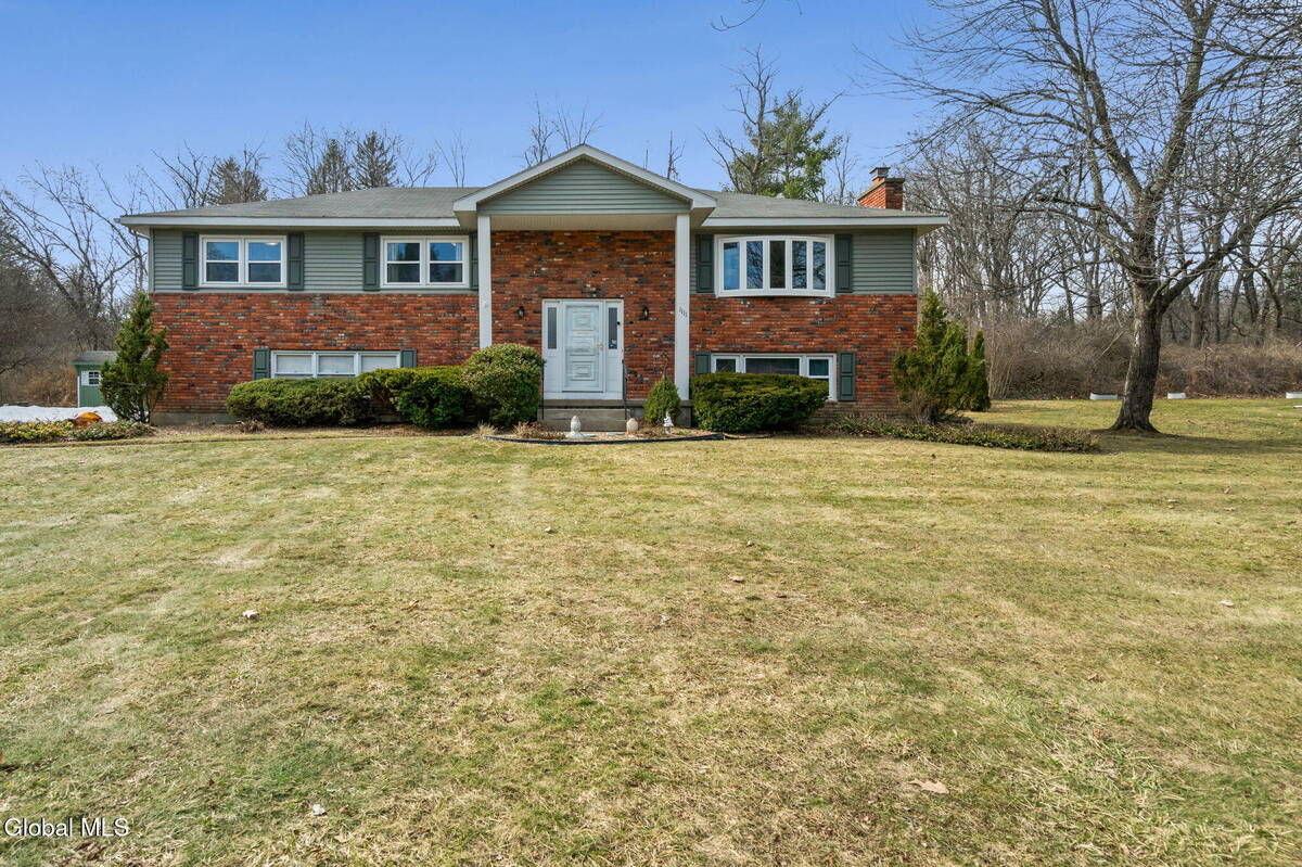 #1 photo, 1111 Rosehill Boulevard, Niskayuna , NY 12309