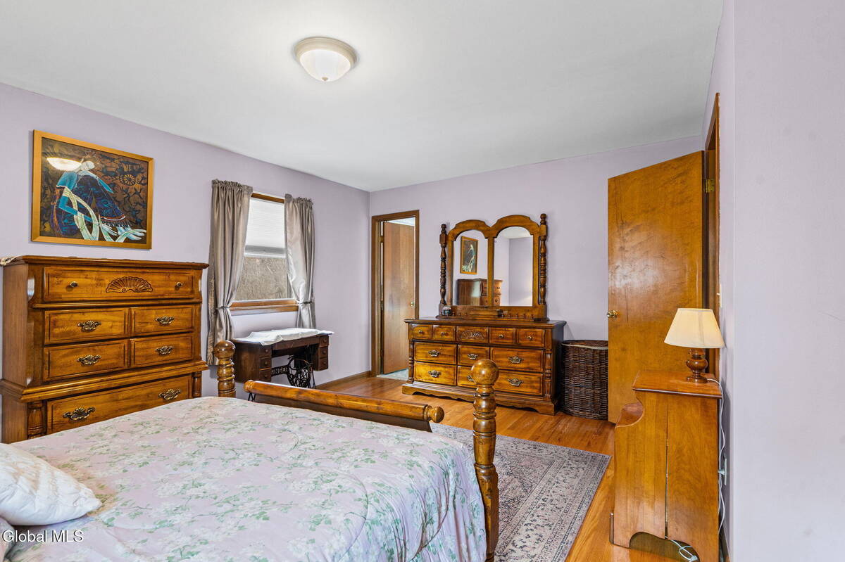 #19 photo, 1111 Rosehill Boulevard, Niskayuna , NY 12309