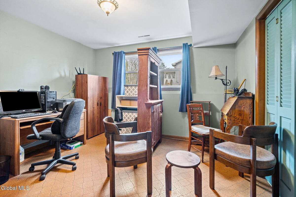 #25 photo, 1111 Rosehill Boulevard, Niskayuna , NY 12309