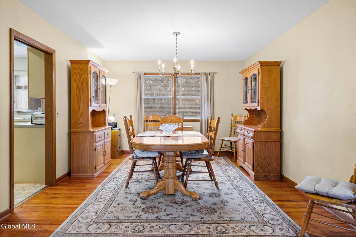 #37 photo, 1111 Rosehill Boulevard, Niskayuna , NY 12309