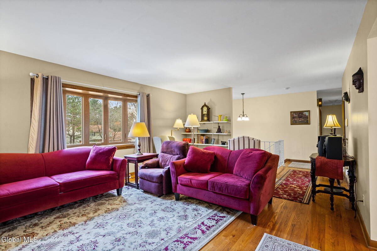 #40 photo, 1111 Rosehill Boulevard, Niskayuna , NY 12309