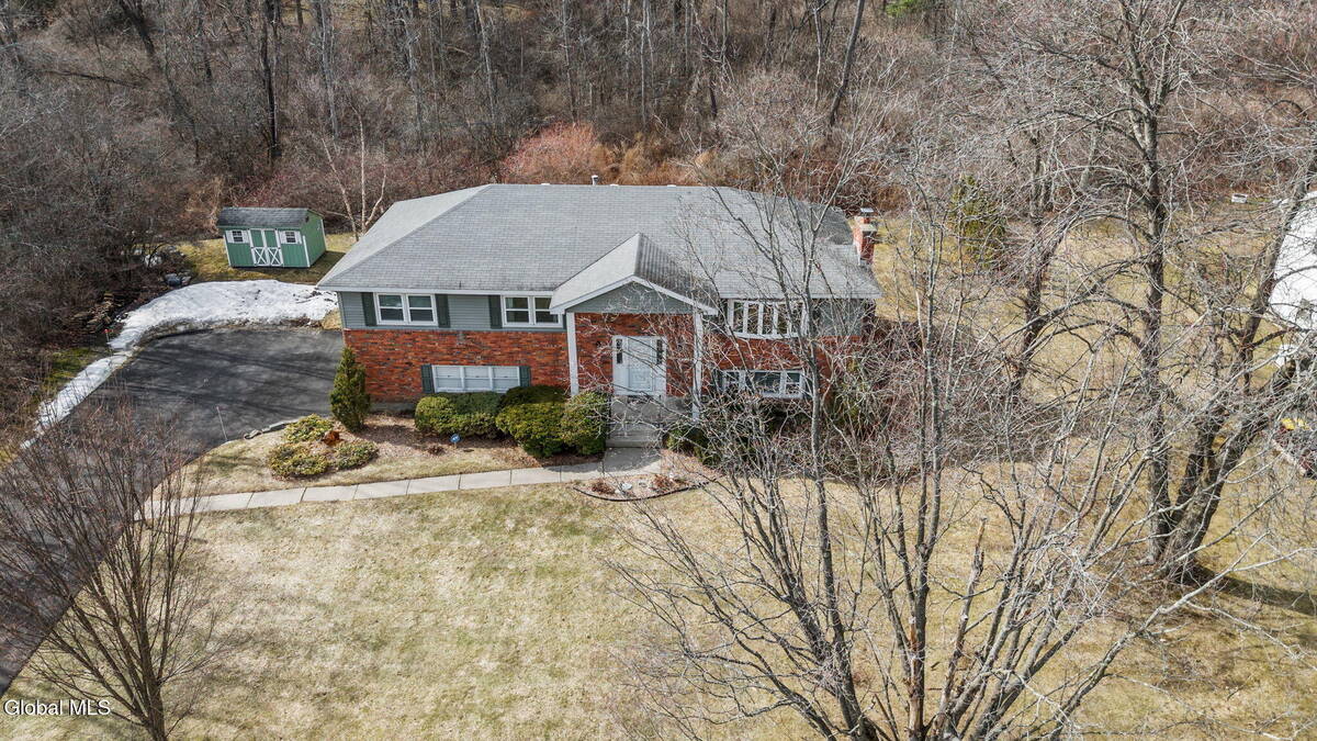 #43 photo, 1111 Rosehill Boulevard, Niskayuna , NY 12309