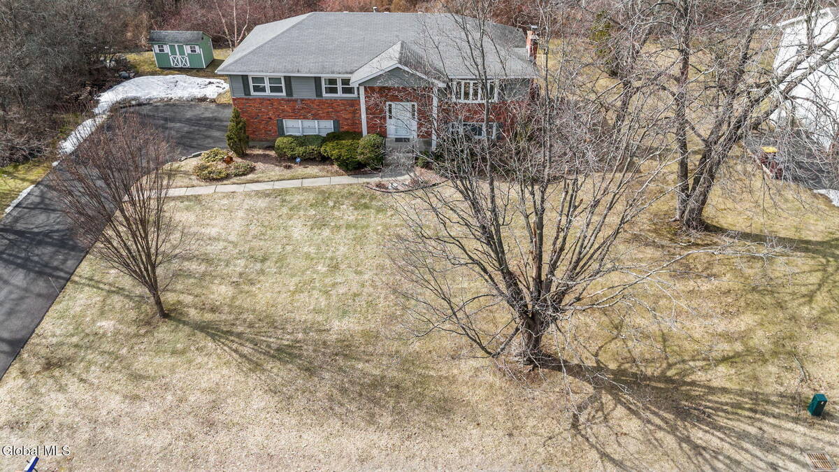 #44 photo, 1111 Rosehill Boulevard, Niskayuna , NY 12309