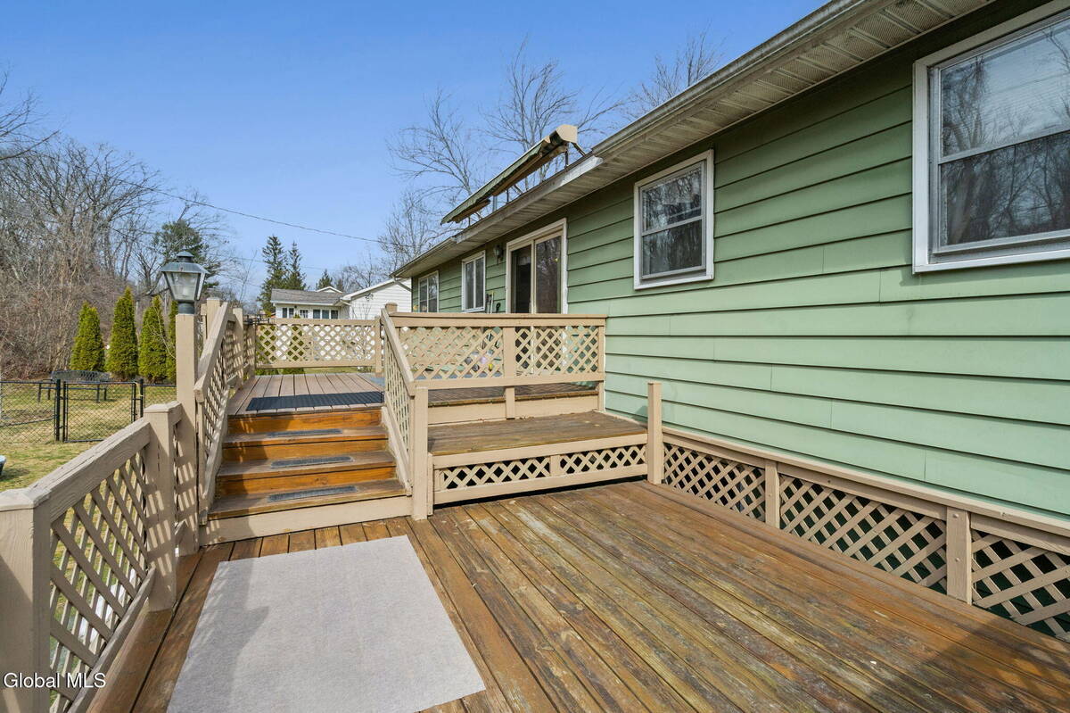 #7 photo, 1111 Rosehill Boulevard, Niskayuna , NY 12309