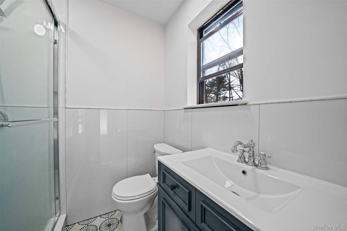 #8 photo, 4 Rainbow Court, سوفولك Middle Island , NY 11953