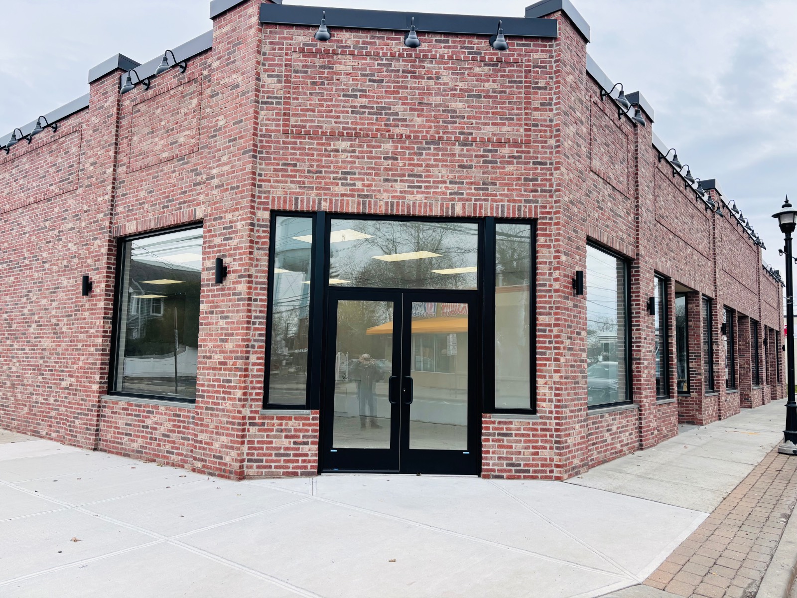 #2 photo, 39 Glen Head Rd, Glen Head , NY 11545