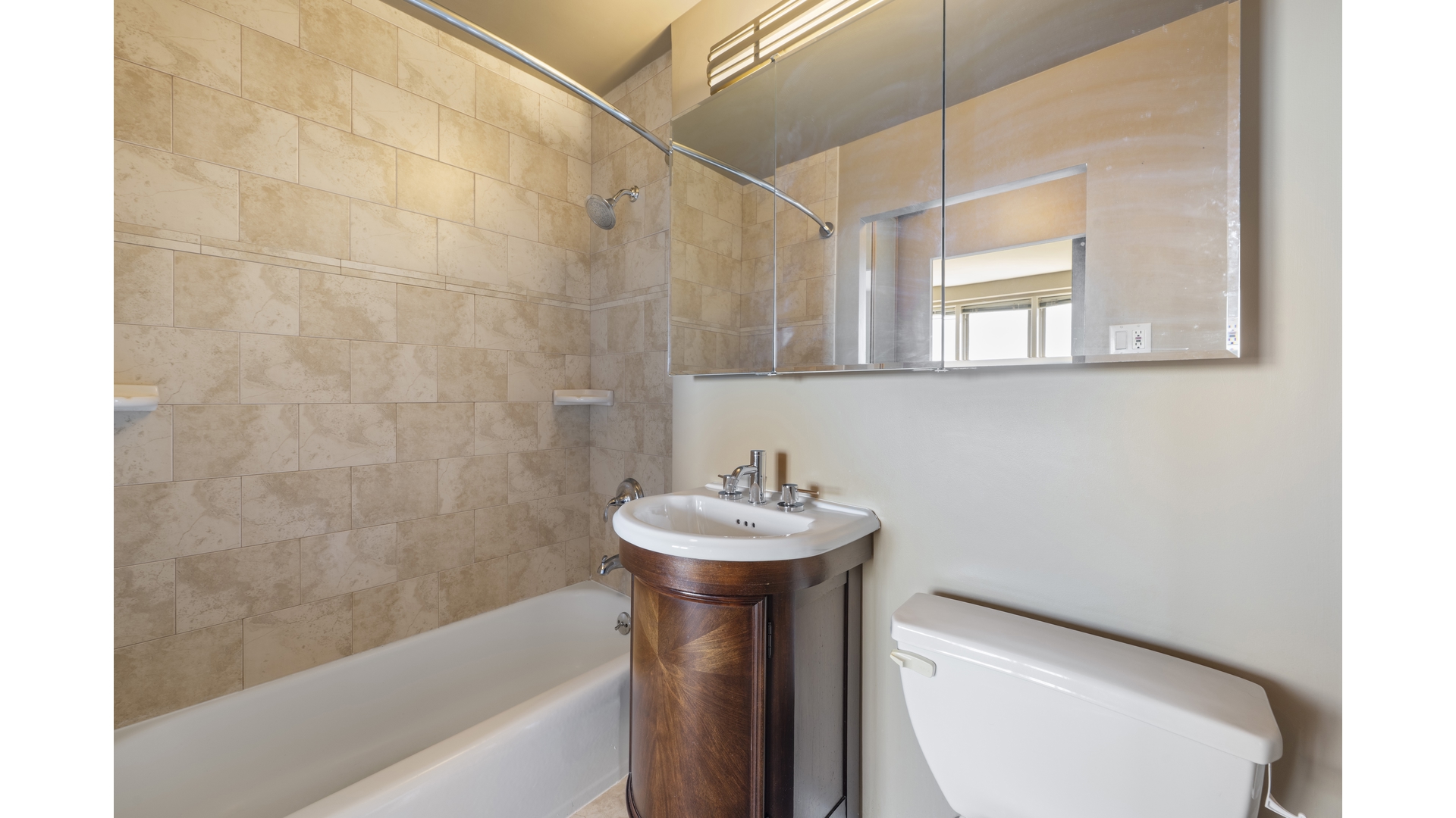 #7 photo, 5700 ARLINGTON Avenue, North Riverdale , NY 10471