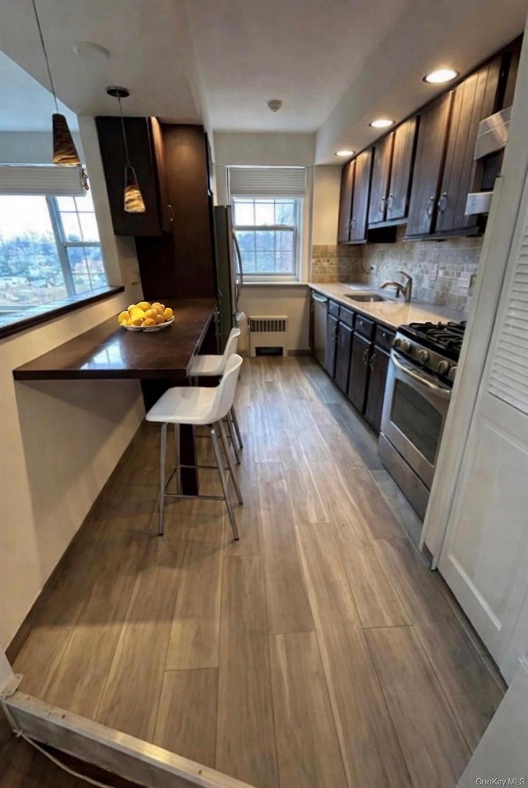 #2 photo, 220 Pelham Road, New Rochelle , NY 10805