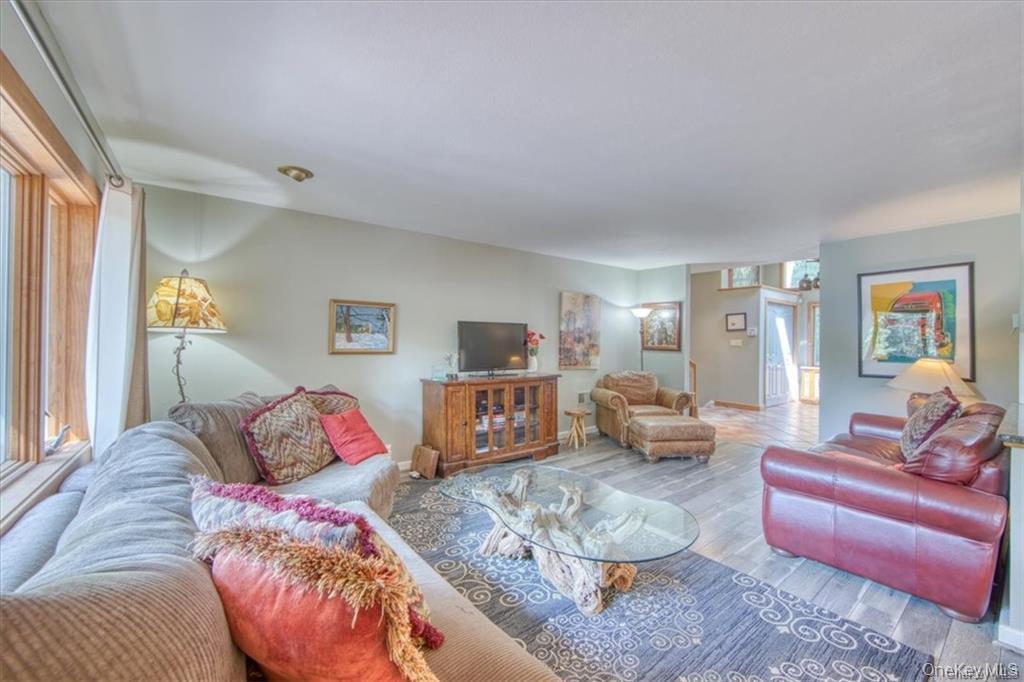 #15 photo, 38 E Glen Wild Road, 纽约州 Glen Wild , NY 12738