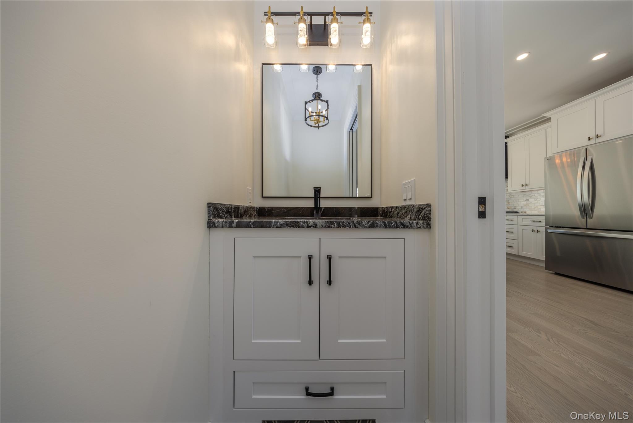 #17 photo, 7 Victoria Lane, Yonkers , NY 10701