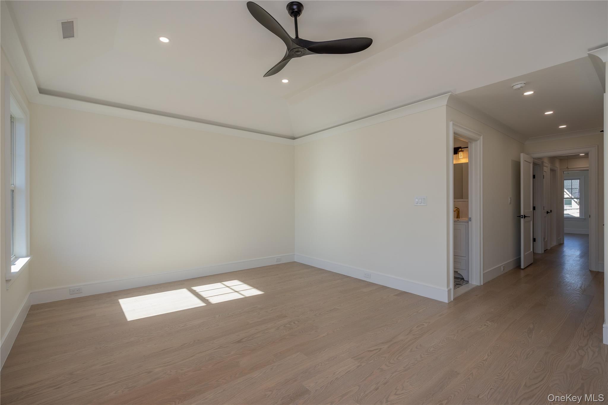 #20 photo, 7 Victoria Lane, Yonkers , NY 10701